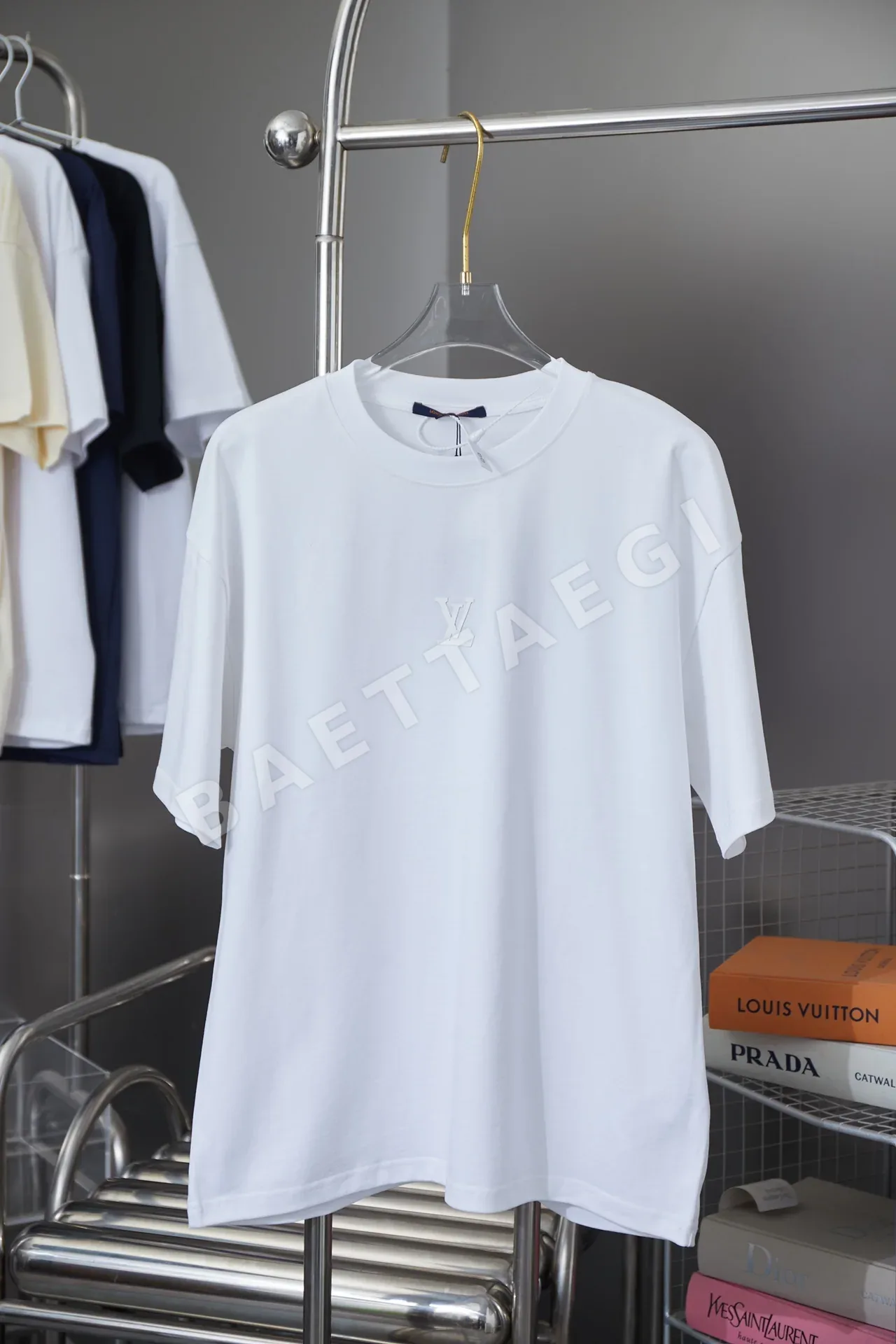 루이비통 남성 반팔 티셔츠 48805