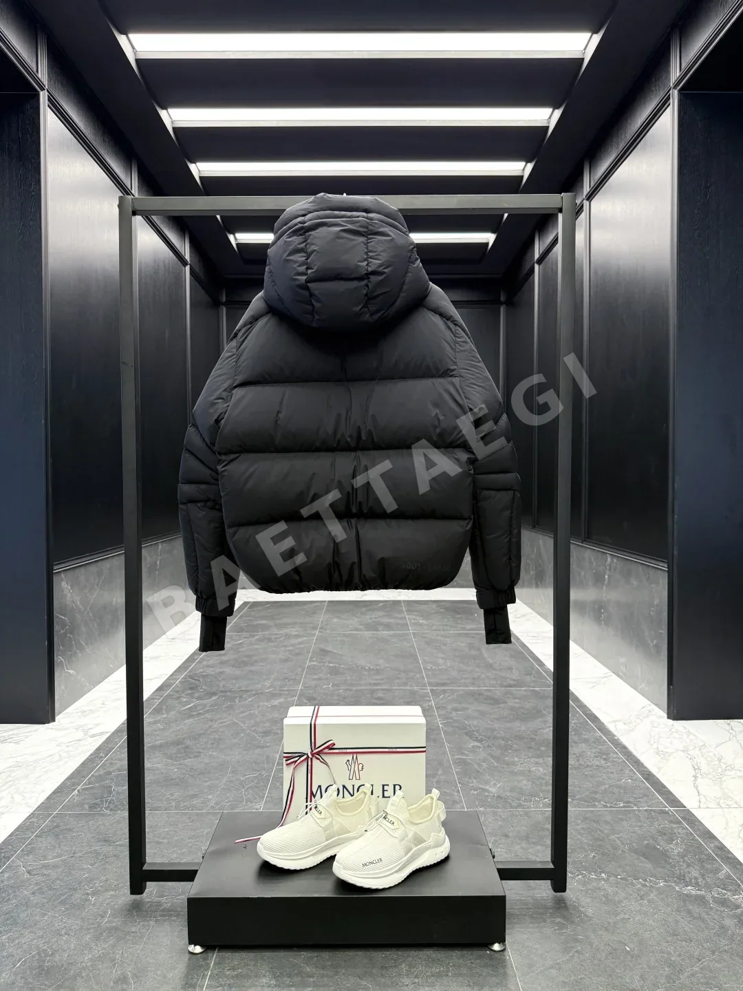 몽클레르 몽클레어 그레노블 셰리페리 숏 다운 자켓 상세 이미지 9