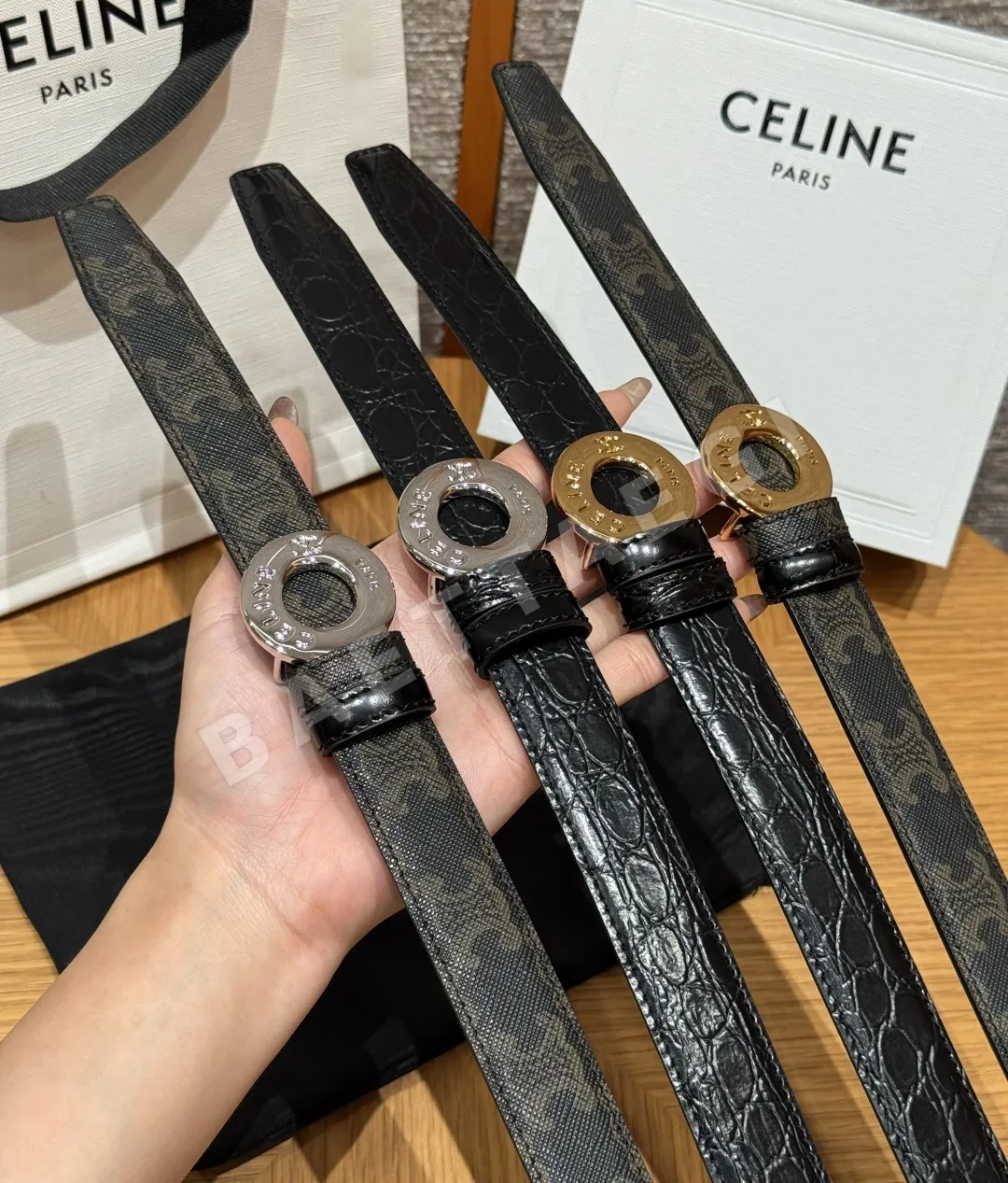 셀린느 차트 디스크 골드 버클 양면 가죽 벨트 상세 이미지 4