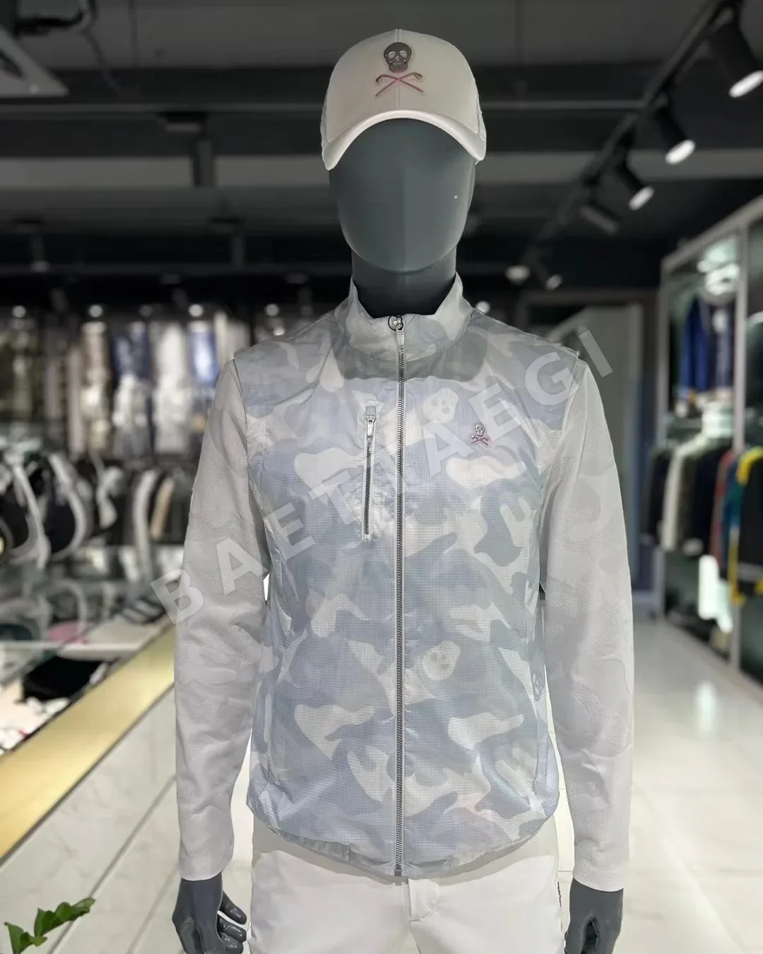마크앤로나 남성 방풍 베스트 153957