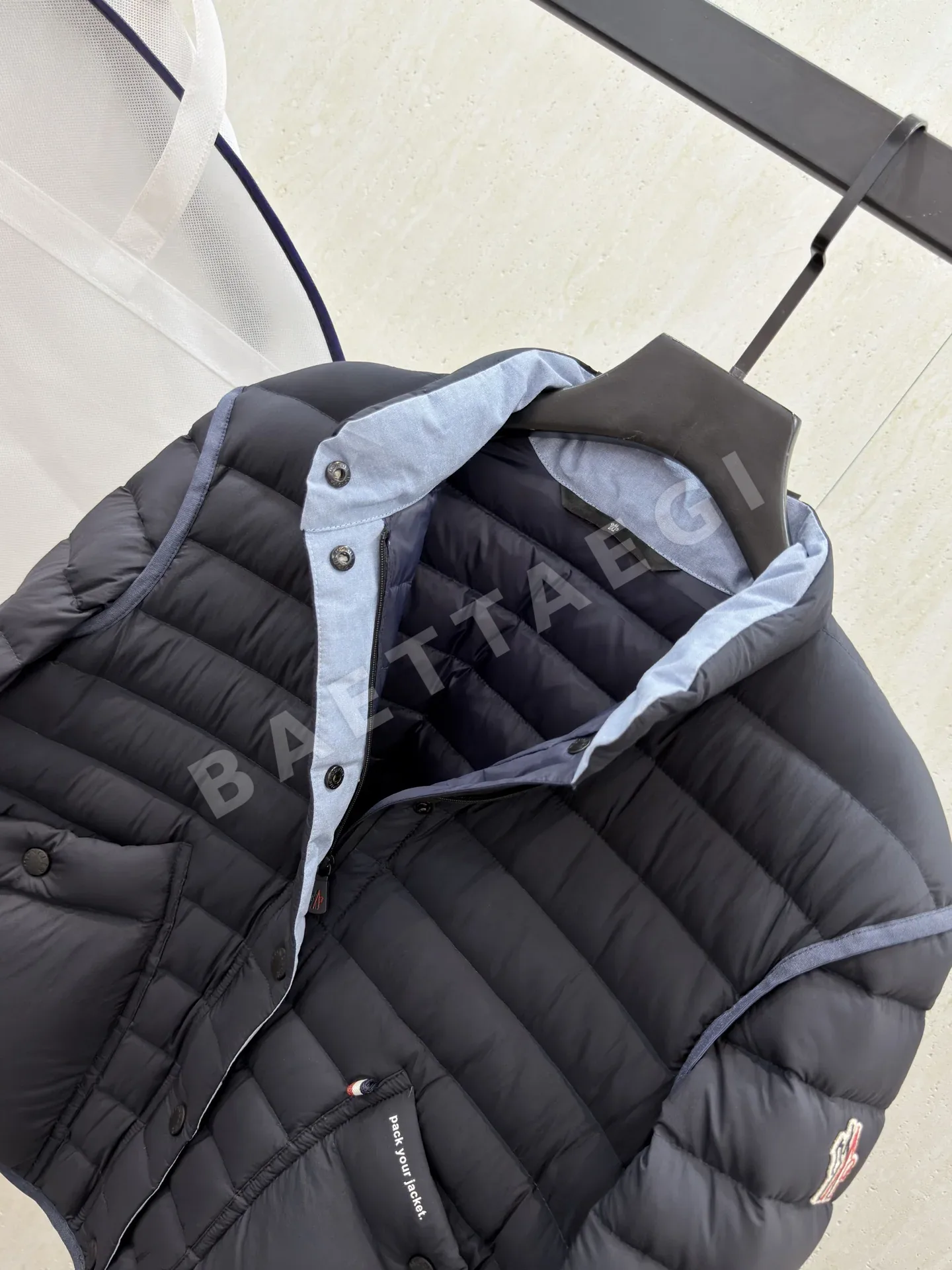몽클레르 그레노블 마둘라인 패커블 다운 재킷 상세 이미지 5