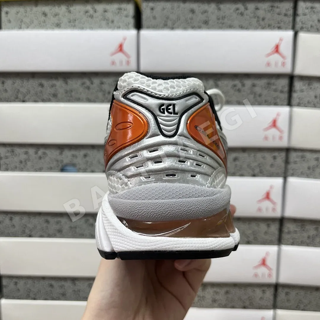 아식스 [TOP] 젤 카야노 14 1201A019-109 200306 Asics Gel-Kayano 14 White Piquant Orange 상세 이미지 3