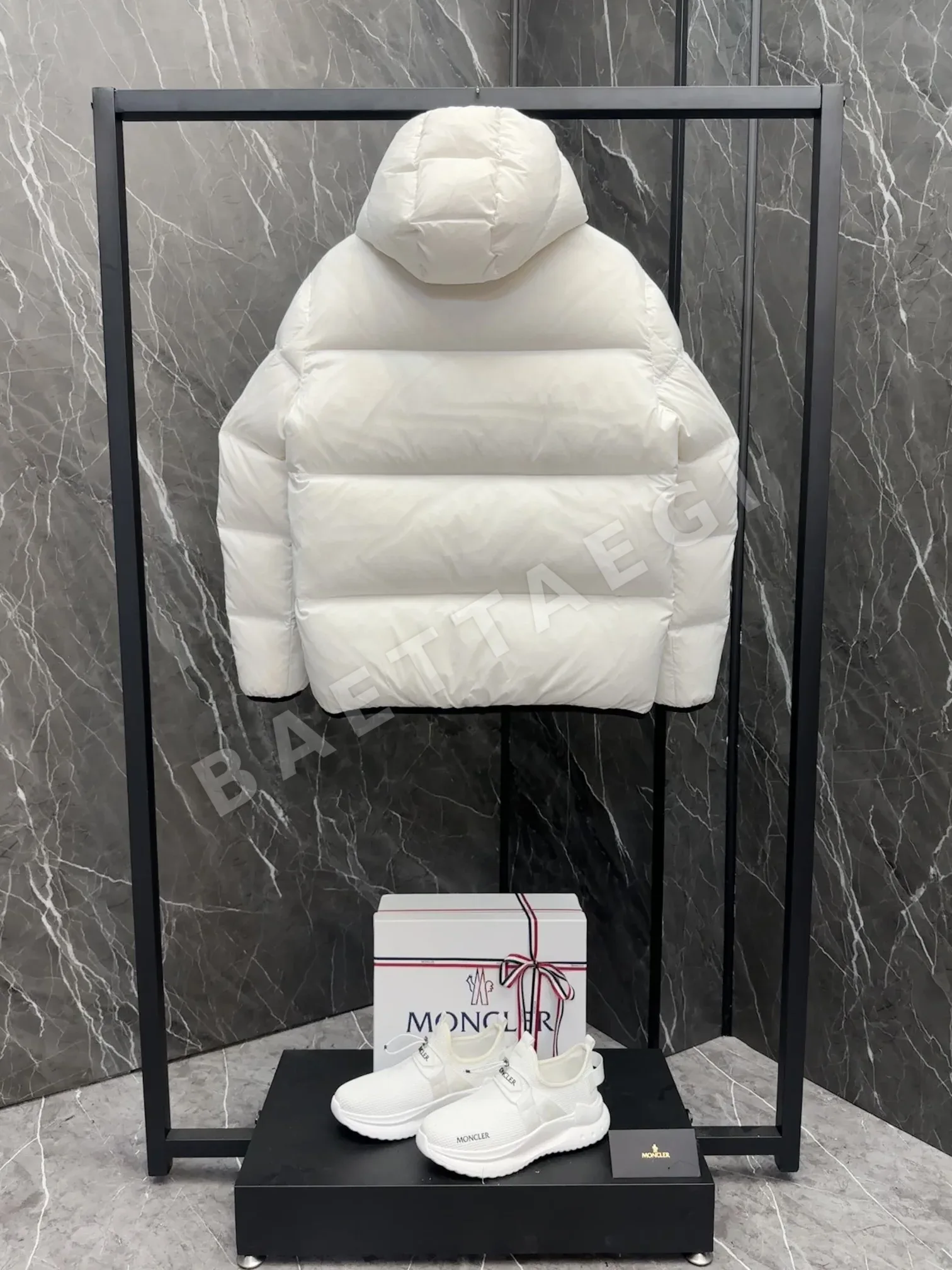 몽클레르 마사크 남성 숏 패딩 상세 이미지 9