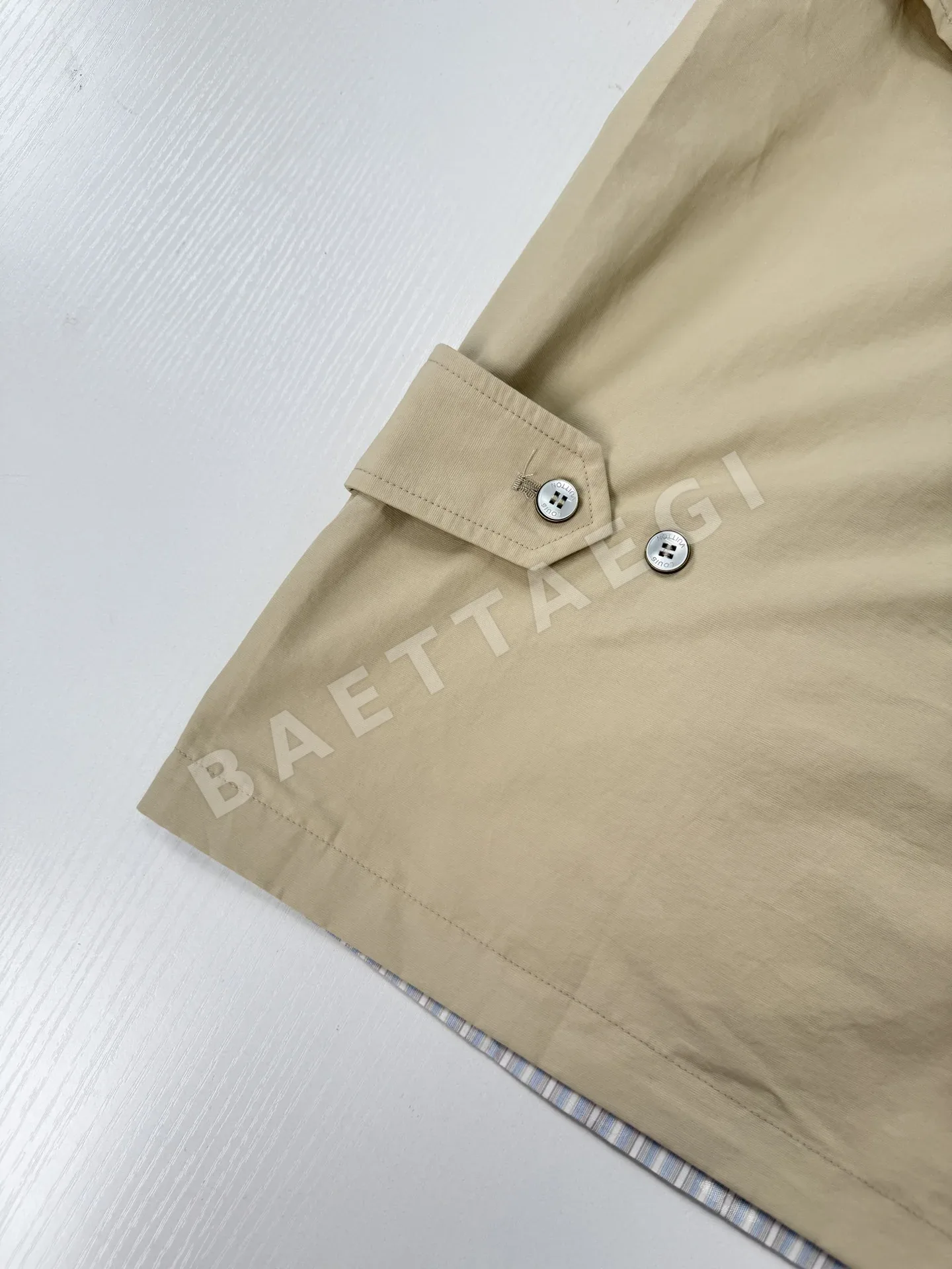 루이비통 모노그램 자카드 스탠드 카라 리버시블 자켓 상세 이미지 8