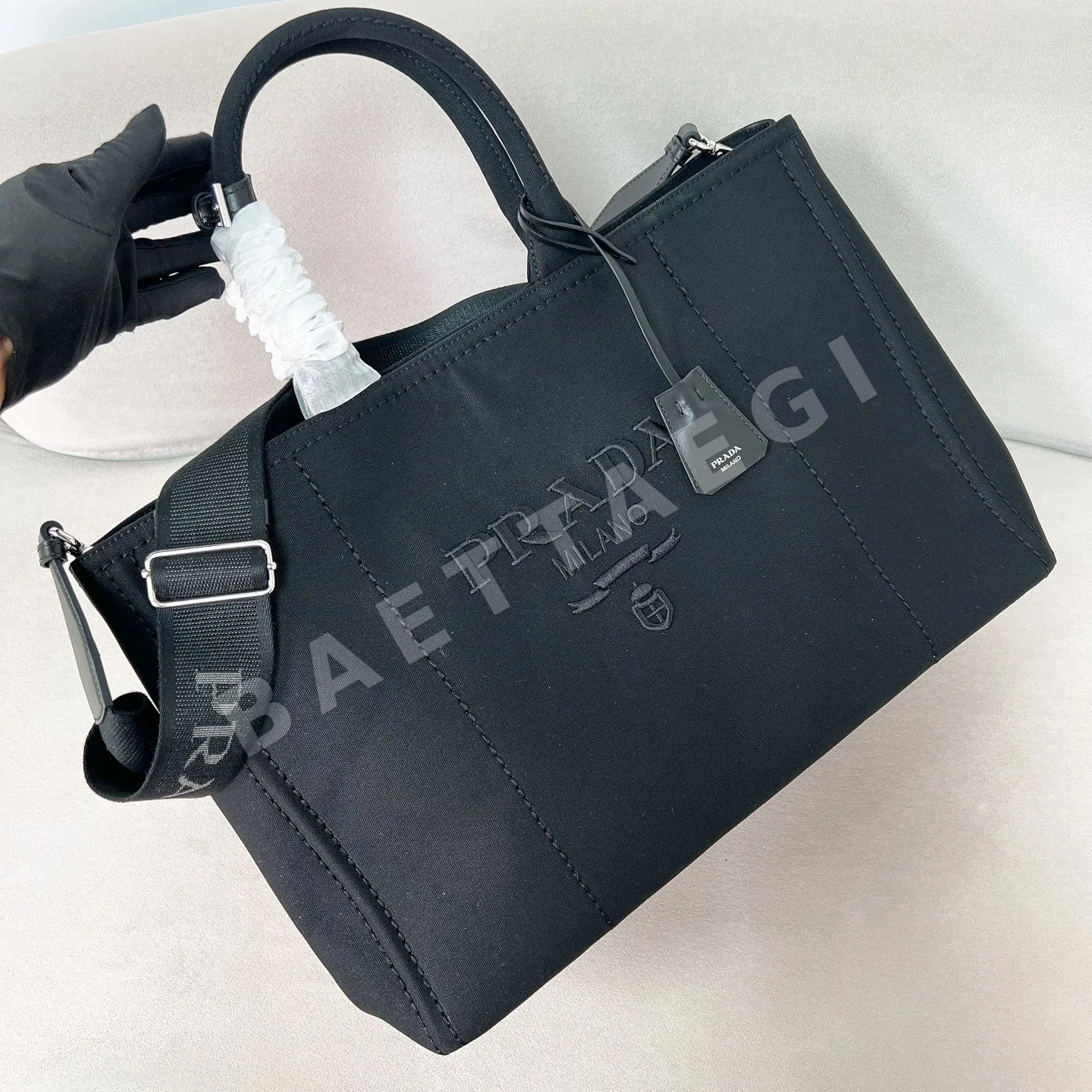 프라다 자르디네르 린넨 캔버스 가드너 백 라지 2VG131 상세 이미지 2