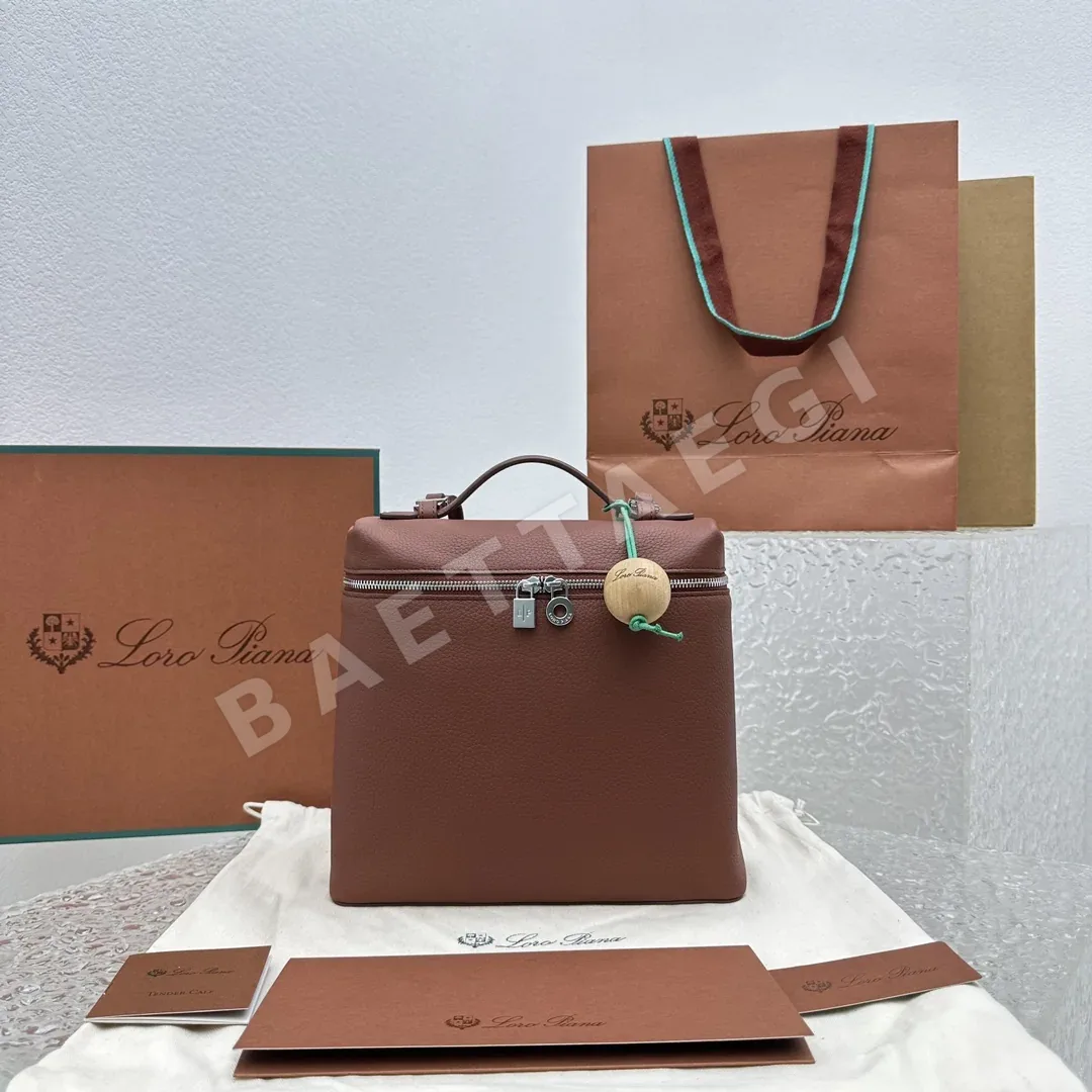 로로피아나 브릭 레드 소가죽 백팩 128912