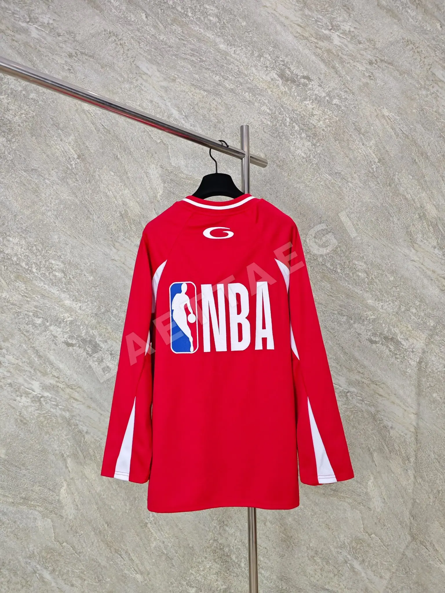 발렌시아가 NBA 콜라보 자수 메시 긴팔 티셔츠 상세 이미지 2