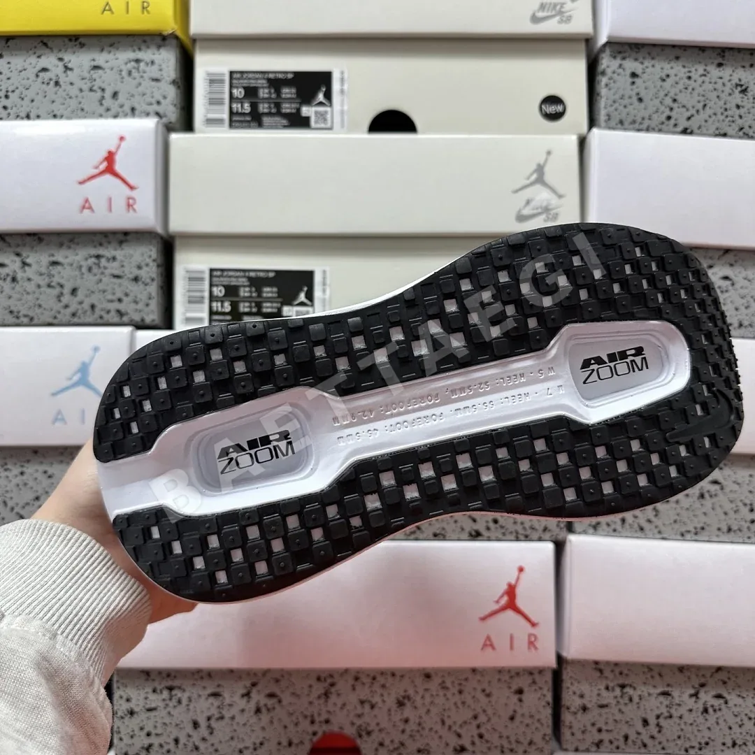 나이키 [5A] 보메로 프리미엄 블랙 HM5973-400 201613 Nike Vomero Premium 상세 이미지 8