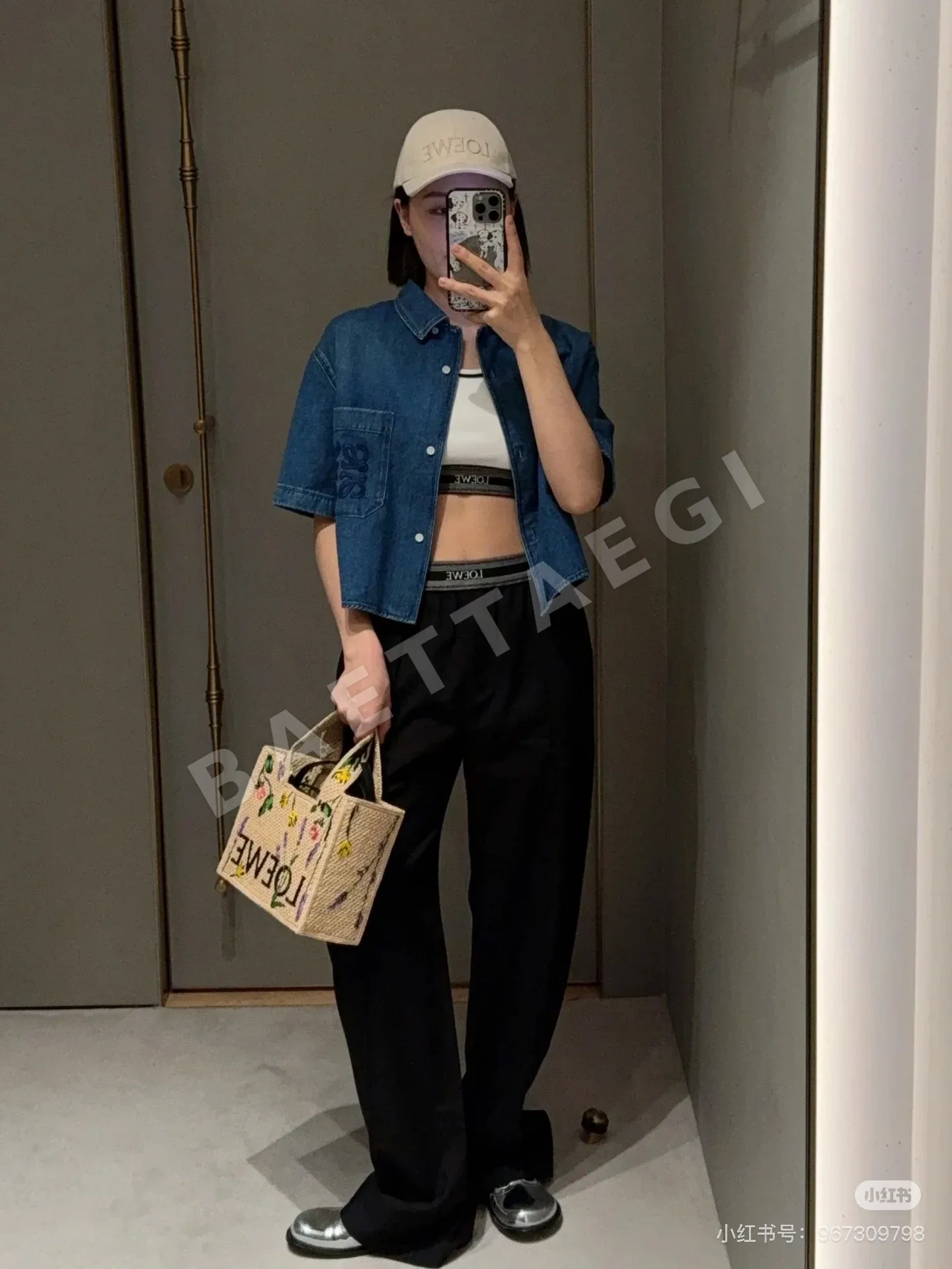 로에베 여성 반팔 상세 이미지 3