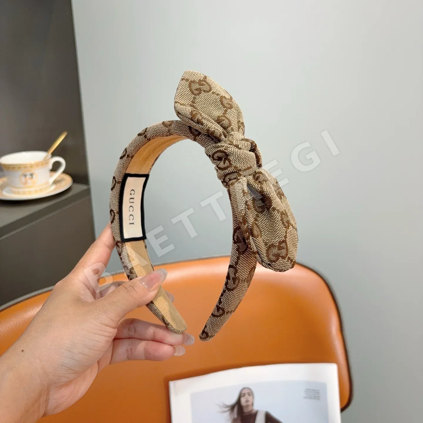 구찌 GG 로고 헤어밴드 184860