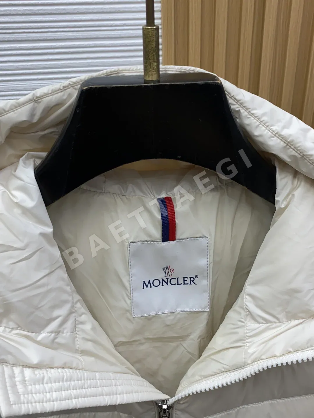 몽클레르 남성 후드 다운 패딩 점퍼 상세 이미지 3