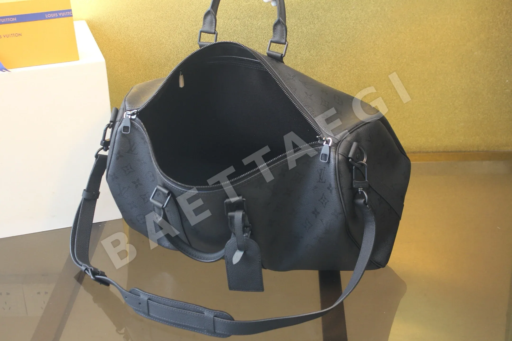 루이비통 키폴 모노그램 미드나이트 가방 M28403 상세 이미지 8