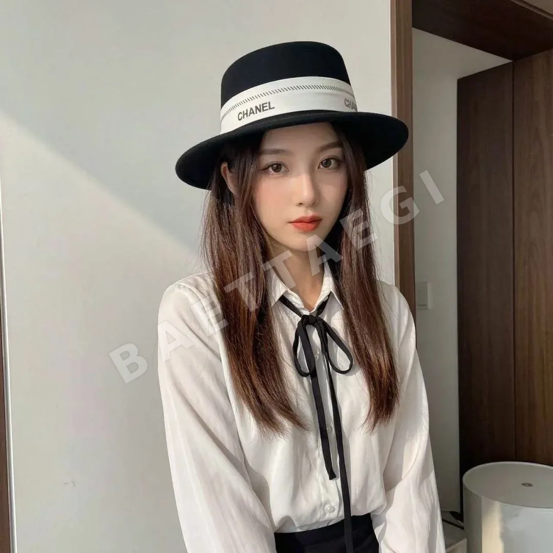 샤넬 캐시미어 플랫 탑 모자 185425