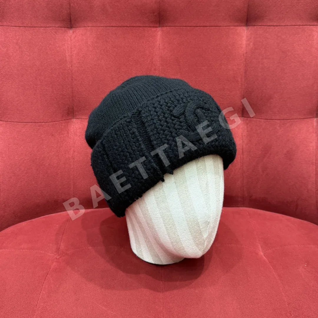샤넬 청키 니트 더블 C 비니 상세 이미지 8