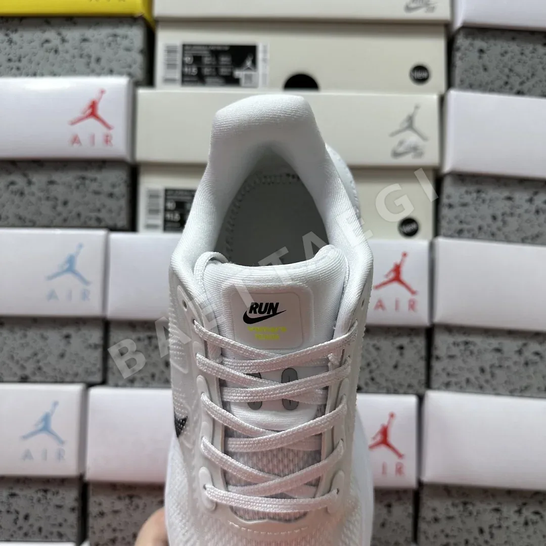 나이키 [5A] 보메로 프리미엄 화이트 블랙 HQ2050-300 201643 Nike Vomero Premium 상세 이미지 7