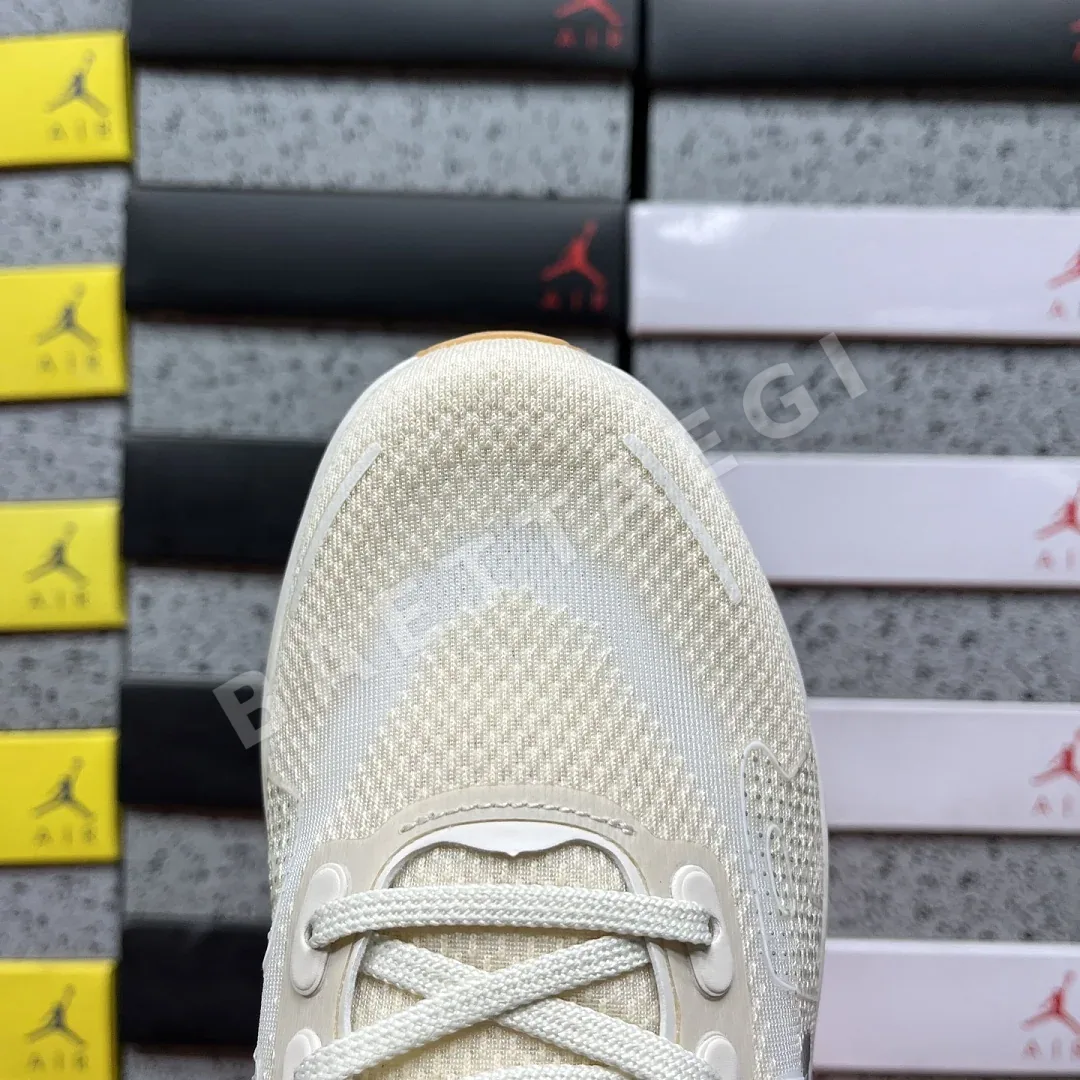 나이키 [CG] 보메로 프리미엄 HQ2050-106 202003 Nike Vomero Premium Pale Ivory Jade Horizon 상세 이미지 7