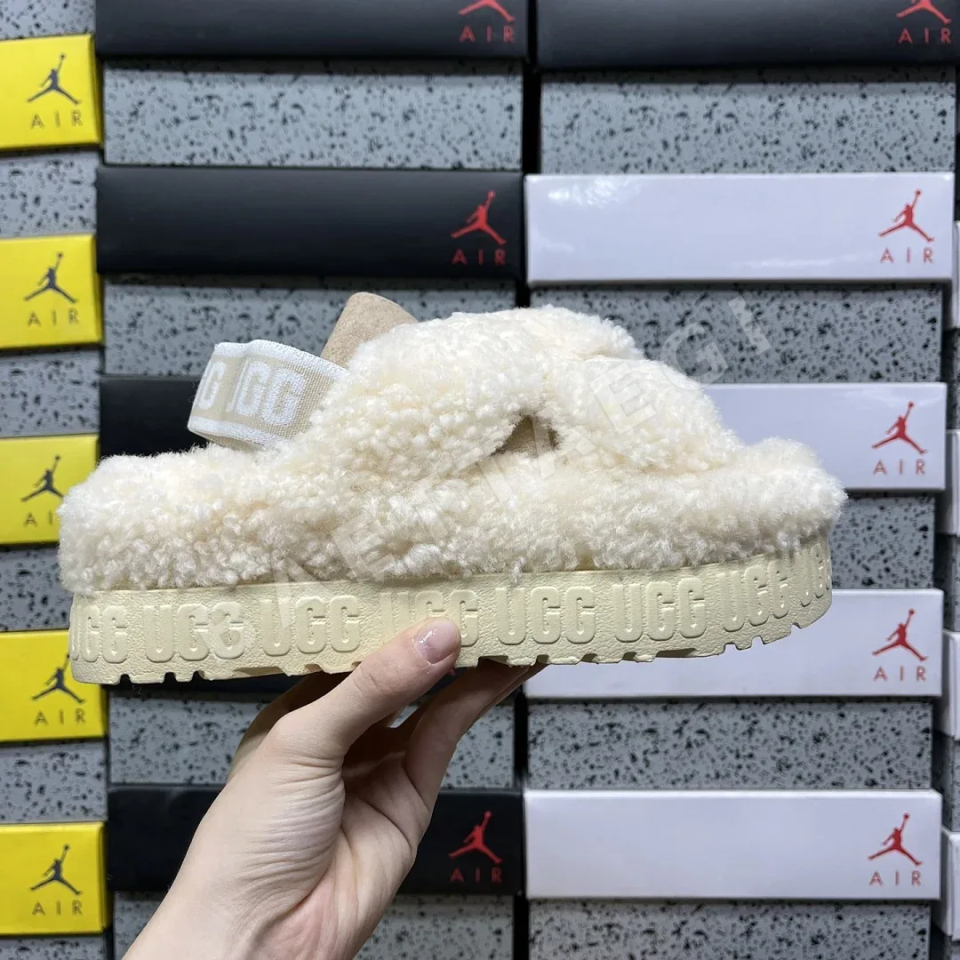 어그 [OT] 베이지 209036 UGG 상세 이미지 2