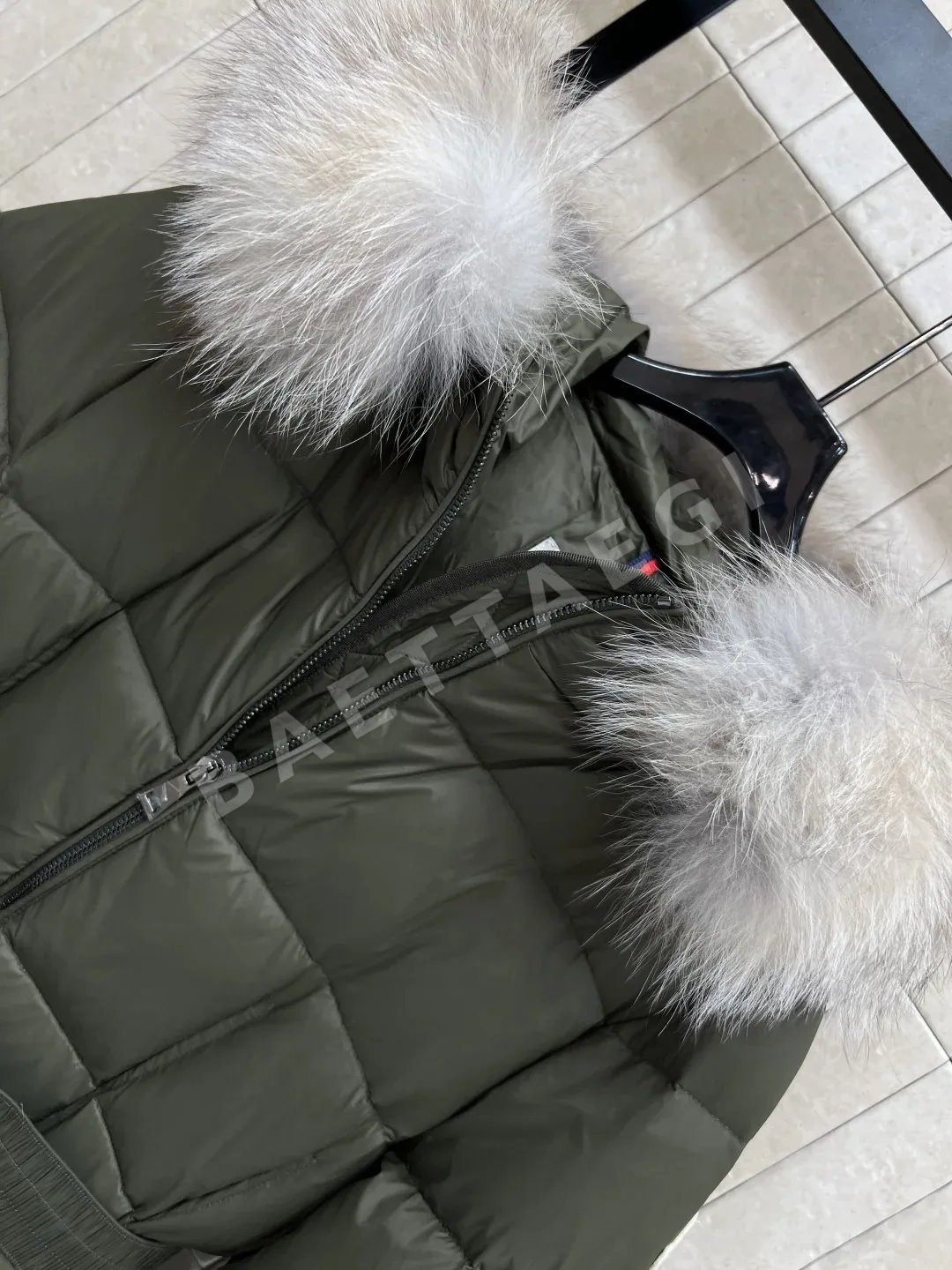 몽클레르 보에딕 롱 패딩 자켓 상세 이미지 2