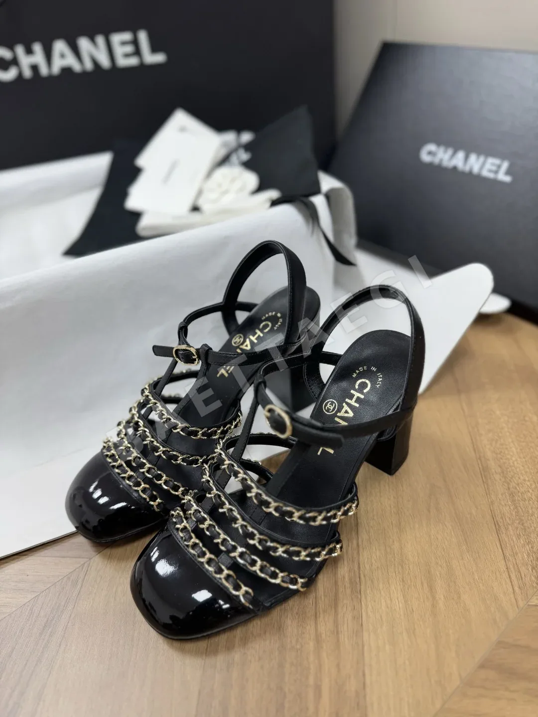샤넬 크루즈 체인 장식 청키힐 샌들 88895