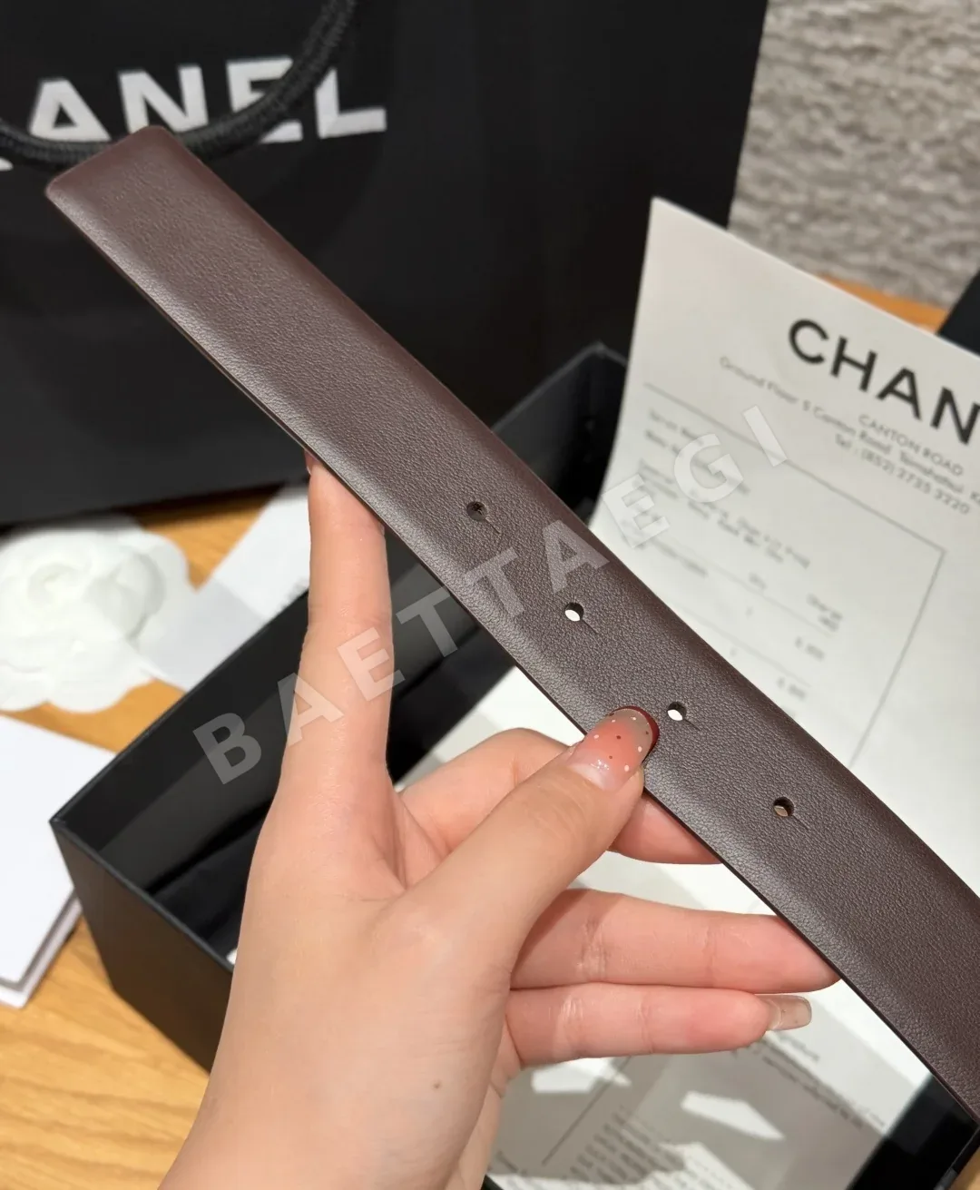 샤넬 24금 도금 로고 양면 가죽 벨트 상세 이미지 8