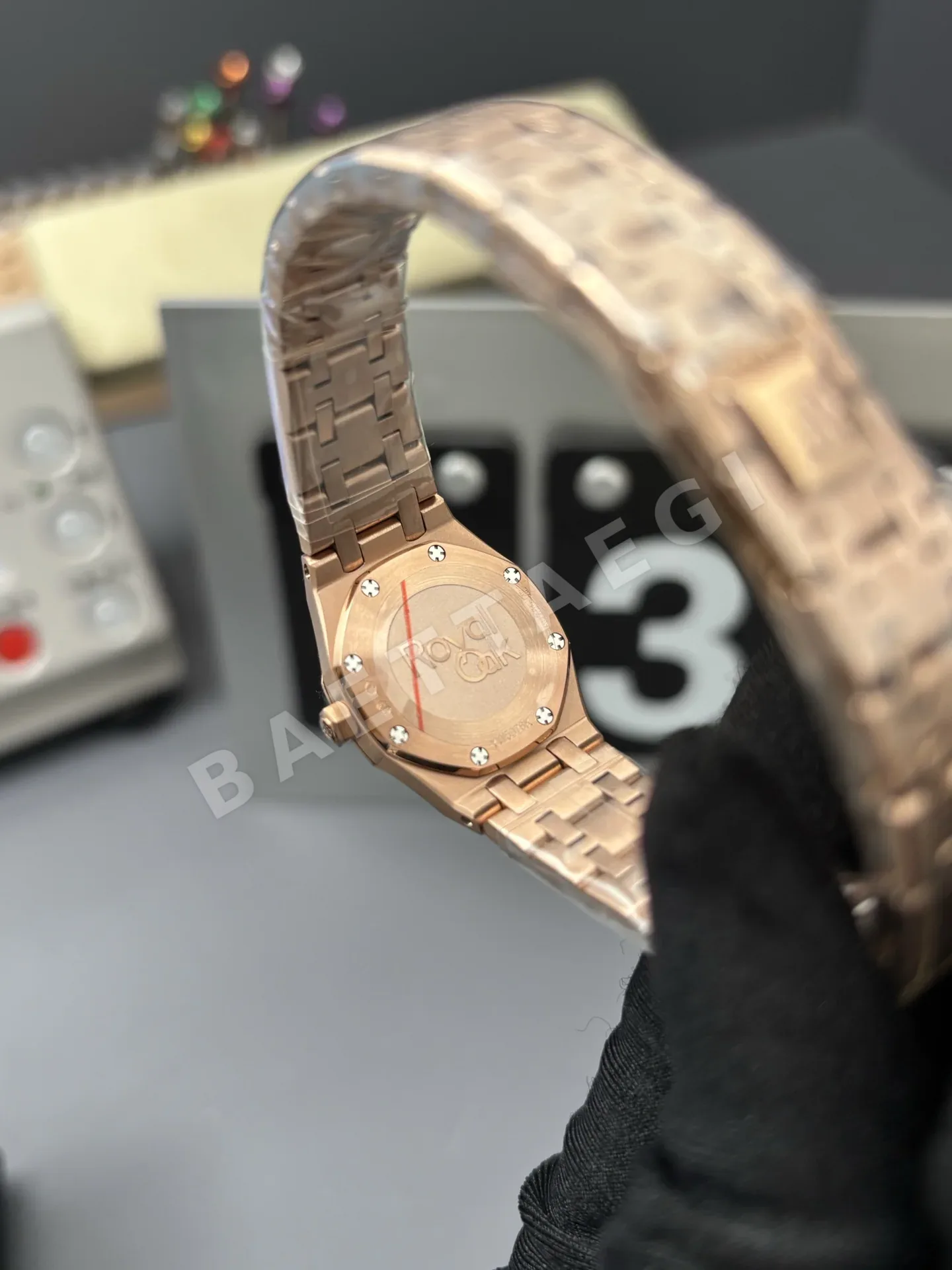 오데마피게 로열 오크 미니 23mm 여성 시계 상세 이미지 2