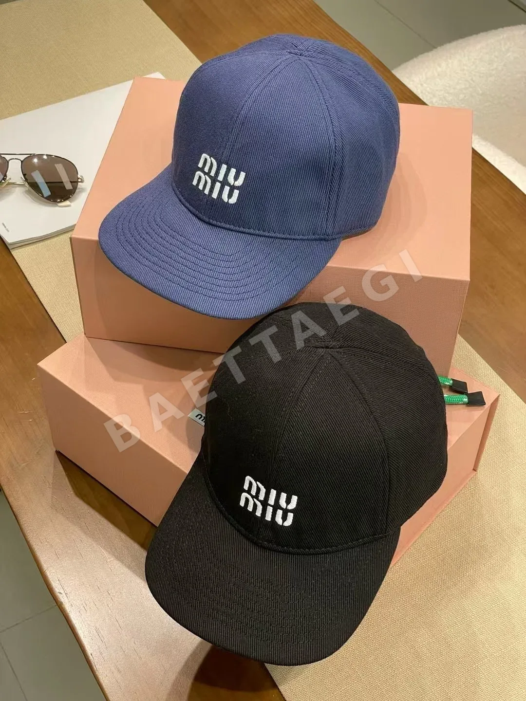 미우미우 드로스트링 베이스볼 캡 80866