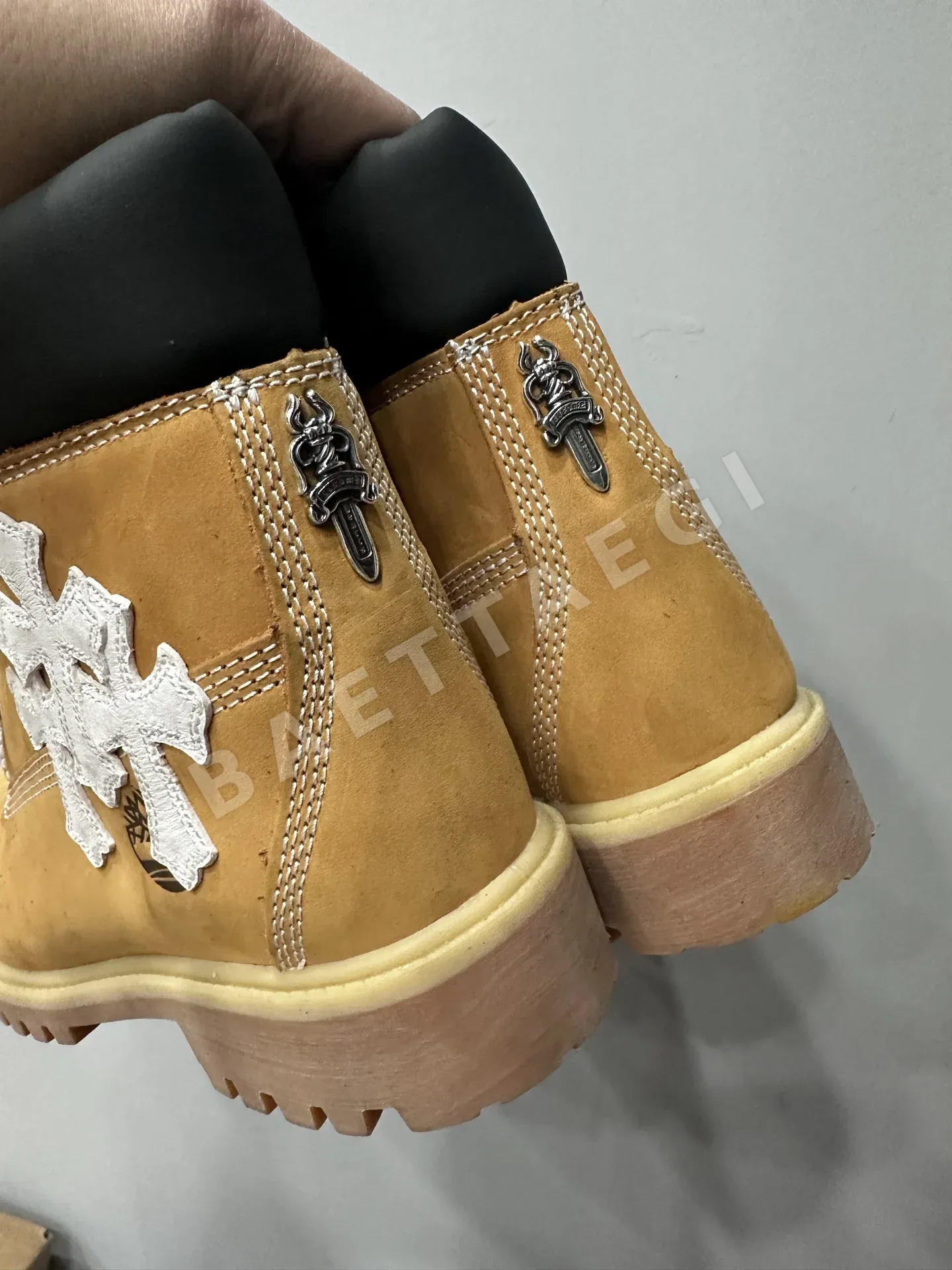 크롬하츠 부츠 가죽 3본 크로스 디자인 상세 이미지 4