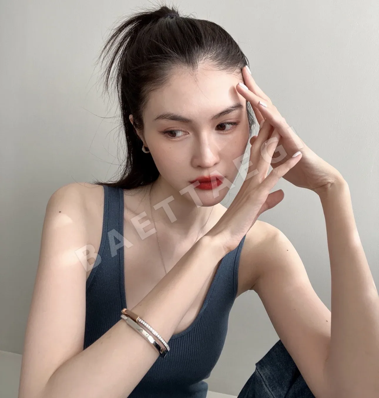 티파니 U자형 락 하프 다이아몬드 귀걸이 상세 이미지 2