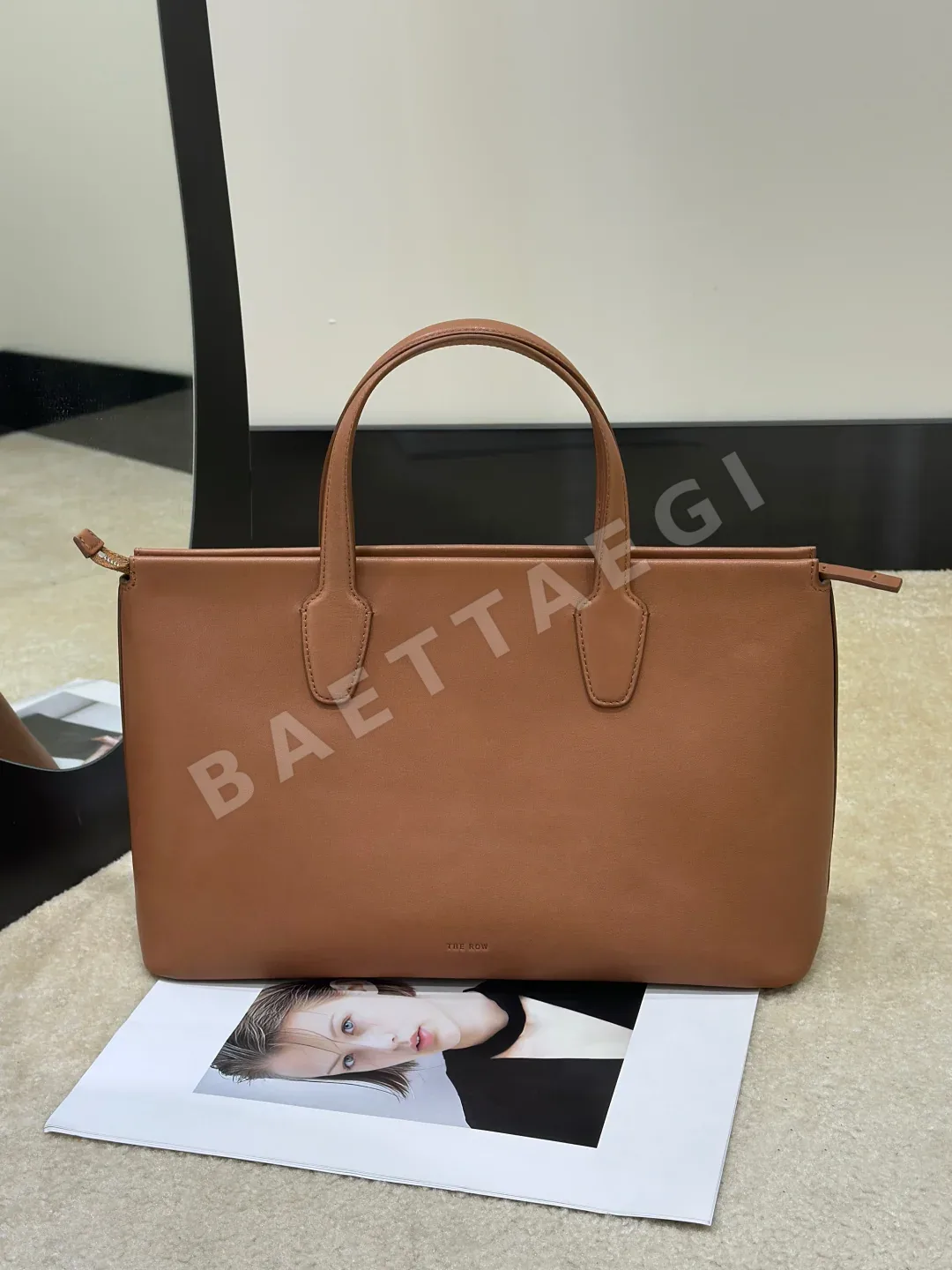 더로우 가방 상세 이미지 2