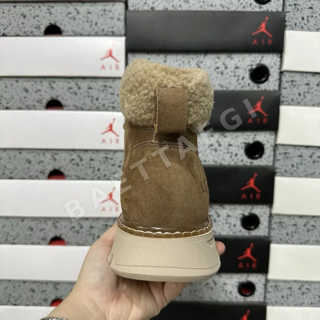 어그 [OT] 5869 브라운 209149 UGG 5869 상세 이미지 2