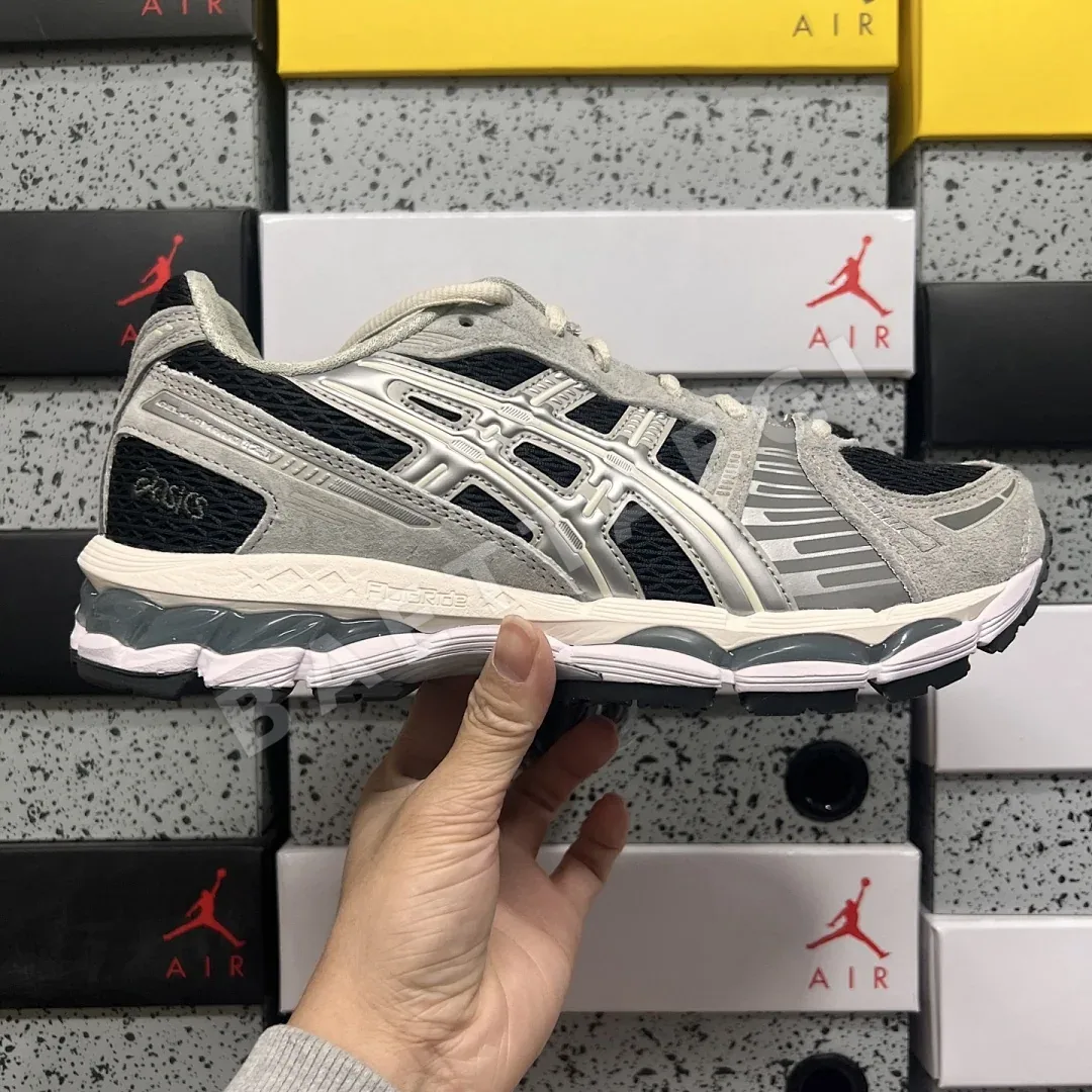 아식스 [ZC] 젤 카야노 12.1 1203A846-020 200318 Asics Gel-Kayano 12.1 Kith Peat Cream 상세 이미지 9