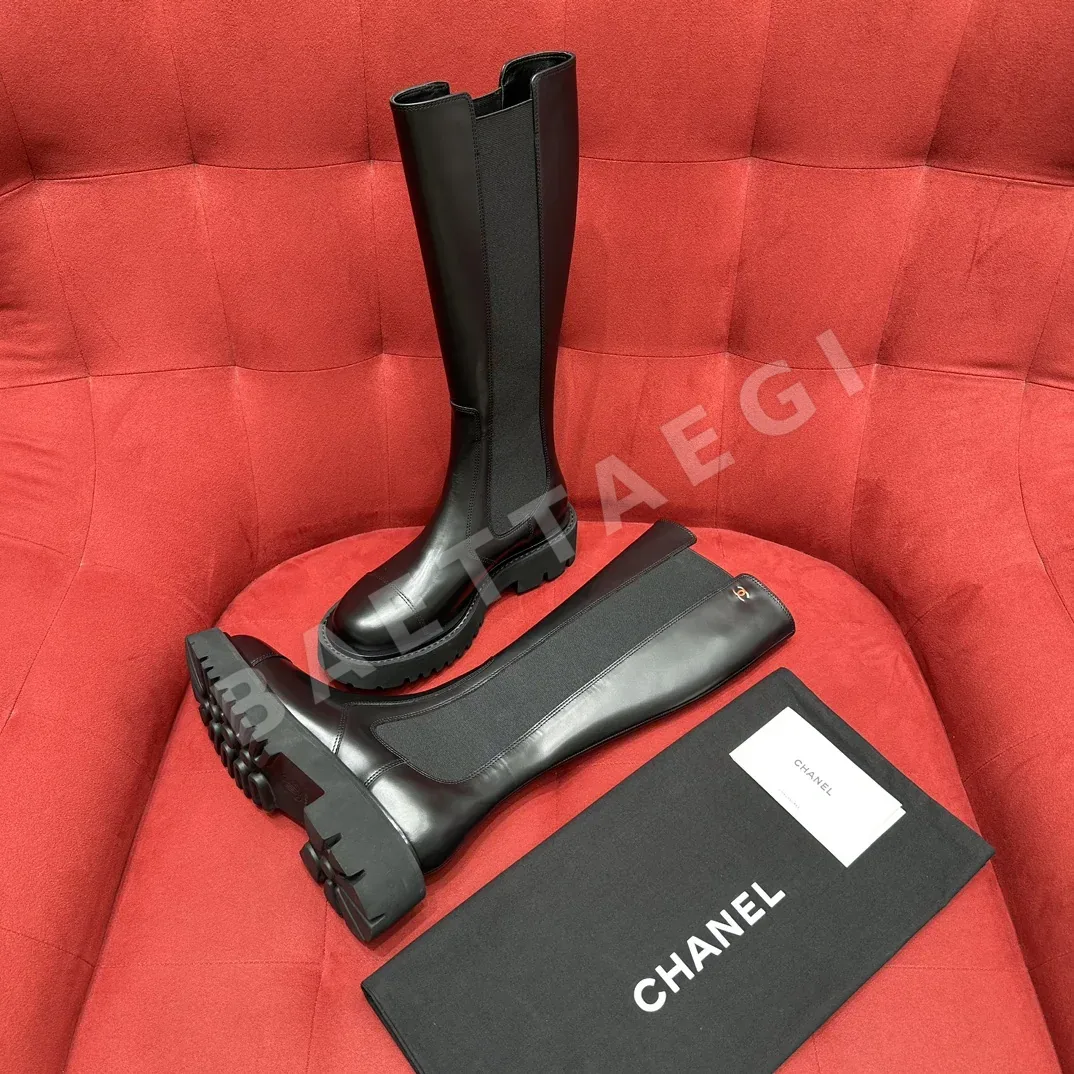 샤넬 부츠 여성 블랙 가죽 1SN280