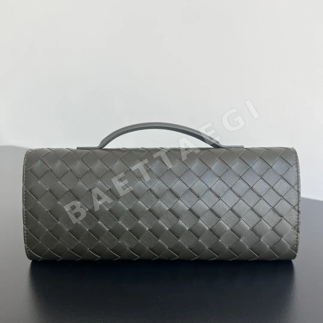 보테가베네타 인트레치오 램스킨 클러치백 741511 6251 상세 이미지 2