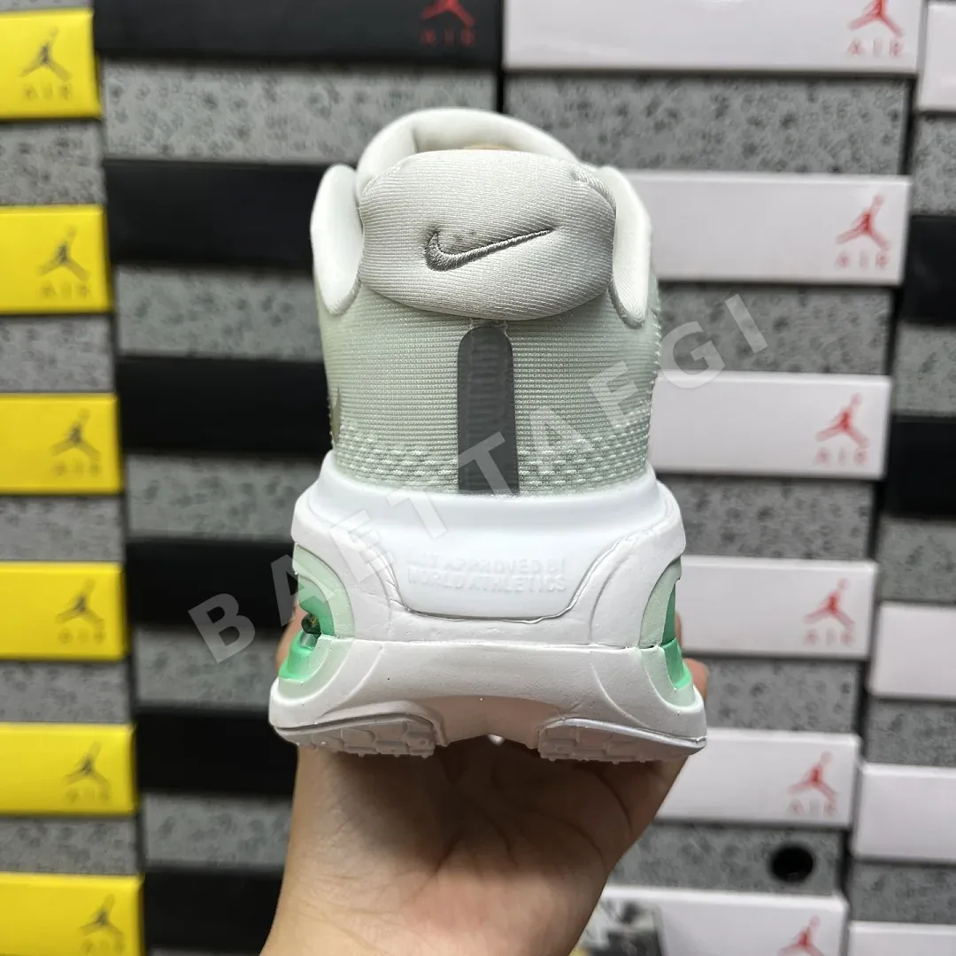 나이키 [5A] 보메로 프리미엄 HM5973-300 201650 Nike Vomero Premium Barely Green 상세 이미지 4