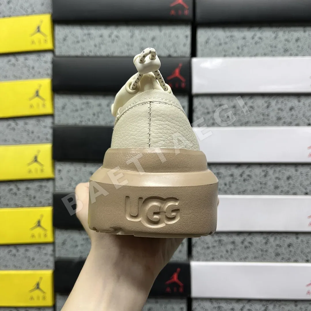 어그 [OT] 화이트 209032 UGG 상세 이미지 7