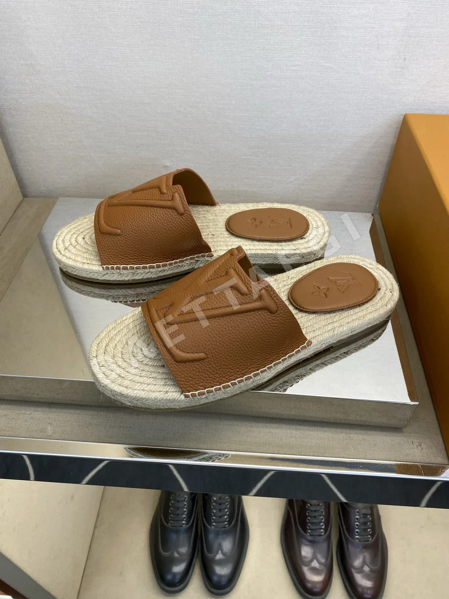 루이비통 LV 포르토피노 뮬 상세 이미지 2