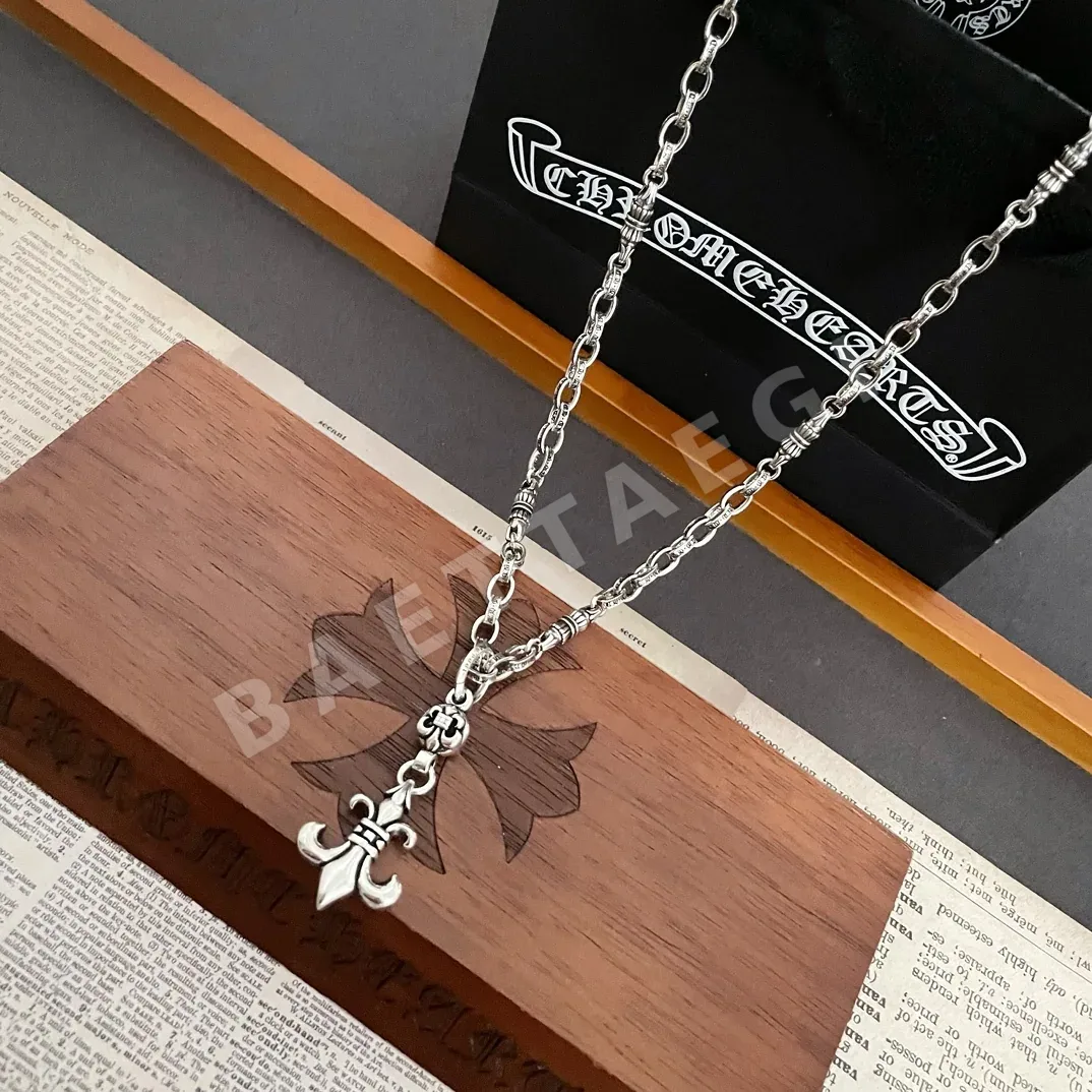 크롬하츠 클래식 크로스 플라워 목걸이 상세 이미지 8