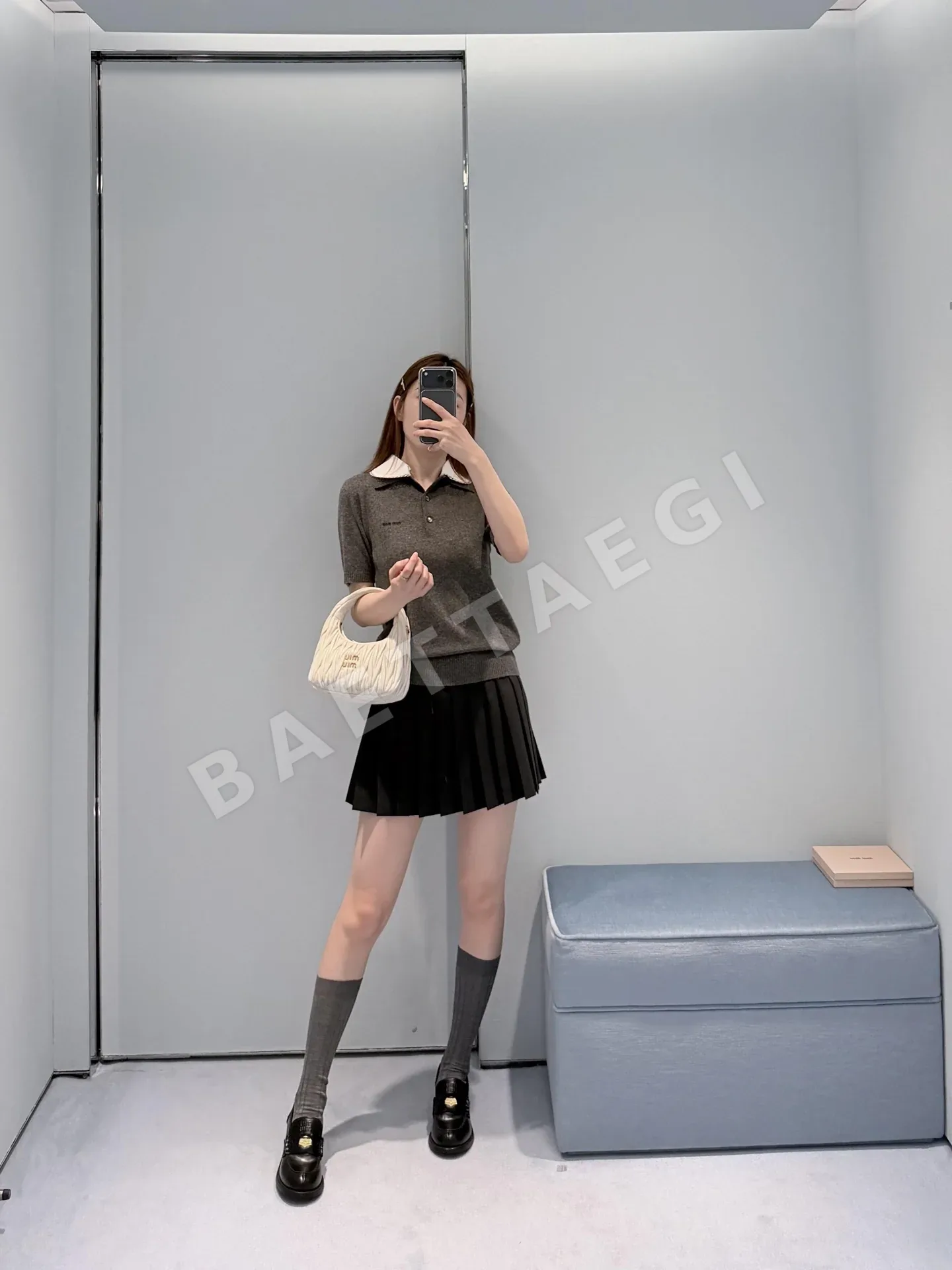 미우미우 컬러 블록 캐시미어 반팔 폴로셔츠 상세 이미지 2