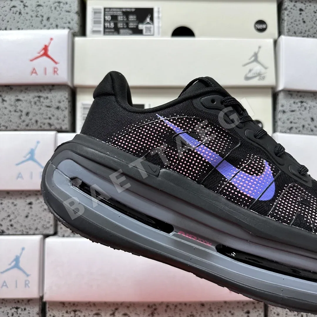 나이키 [5A] 보메로 프리미엄 블랙 퍼플 HQ2050-002 201635 Nike Vomero Premium 상세 이미지 2