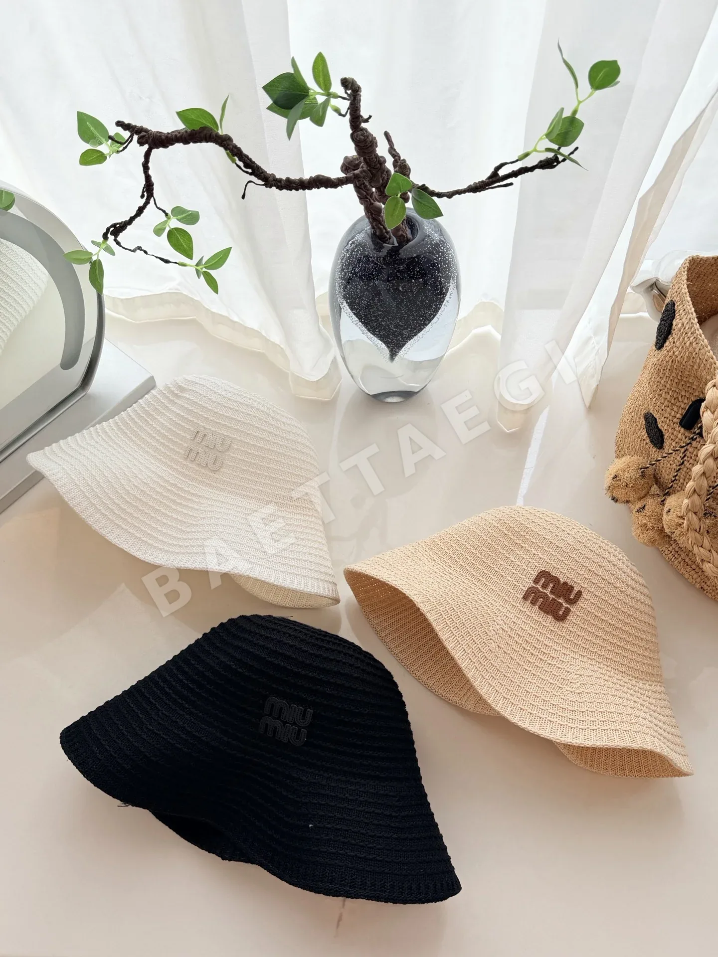 미우미우 모자 81334 Miu Miu Cap 상세 이미지 2