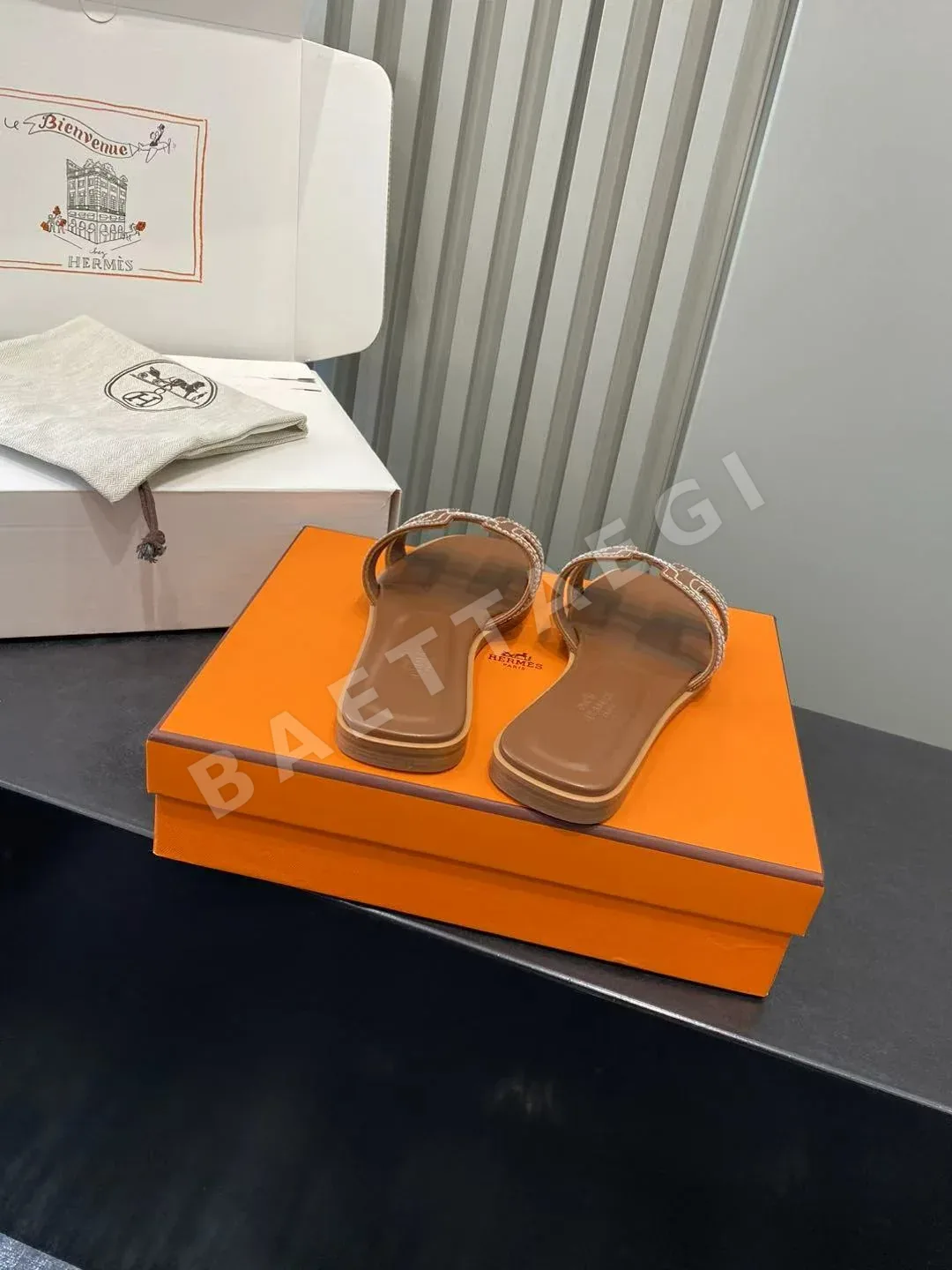 에르메스 클래식 H 오란 슬리퍼 상세 이미지 8