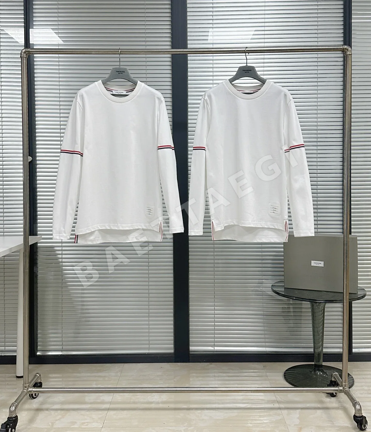 톰브라운 TB 3색 암밴드 웨빙 긴팔 티셔츠 46683