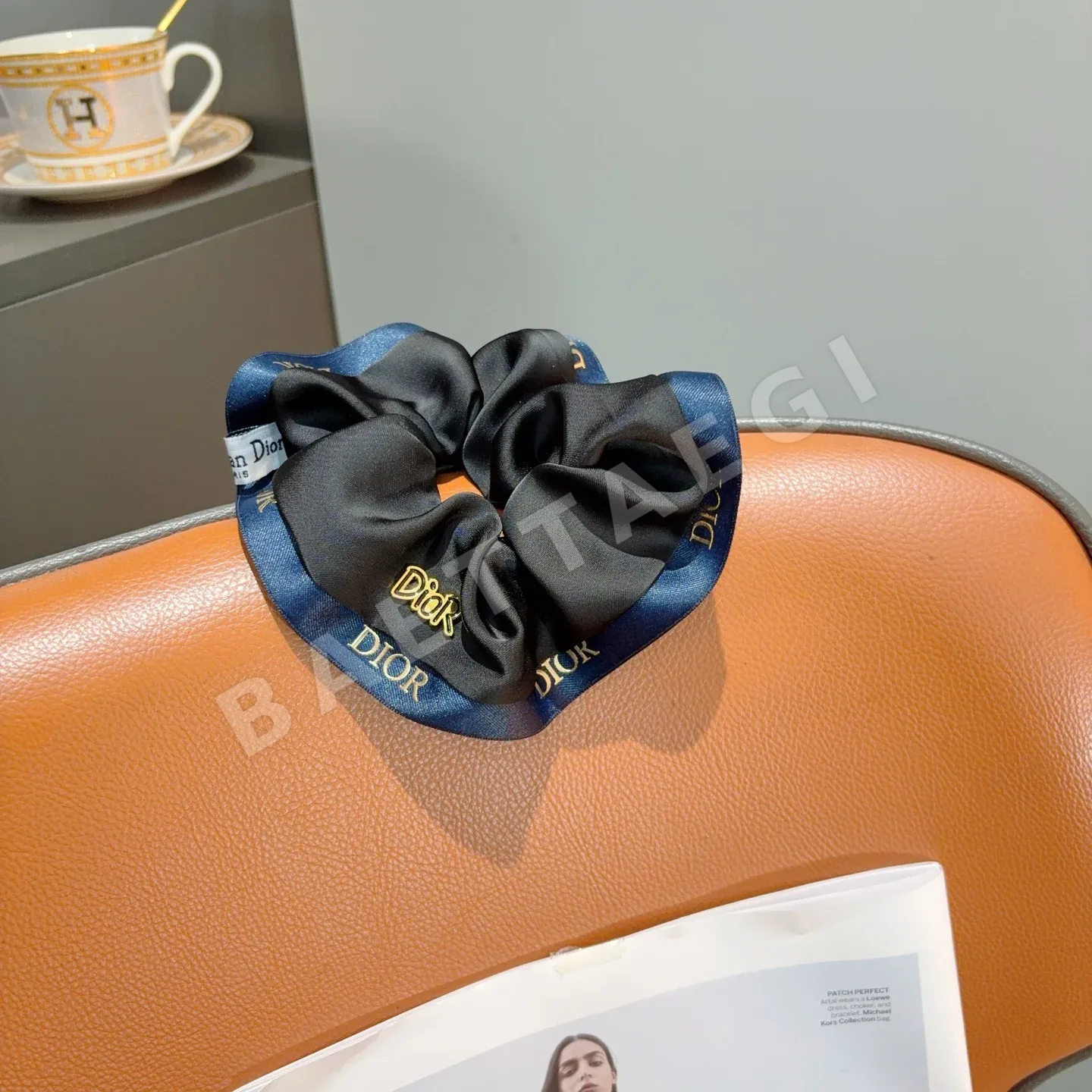 디올 꽃무늬 헤어밴드 상세 이미지 4