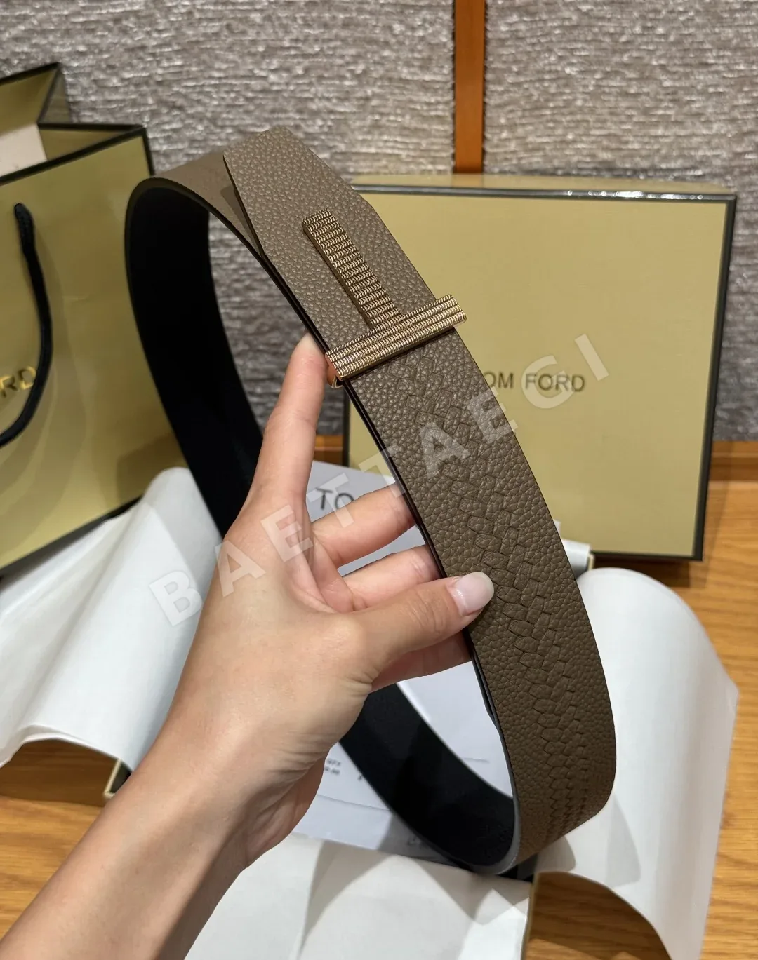톰포드 브라운 꼬임 가죽 벨트 상세 이미지 3