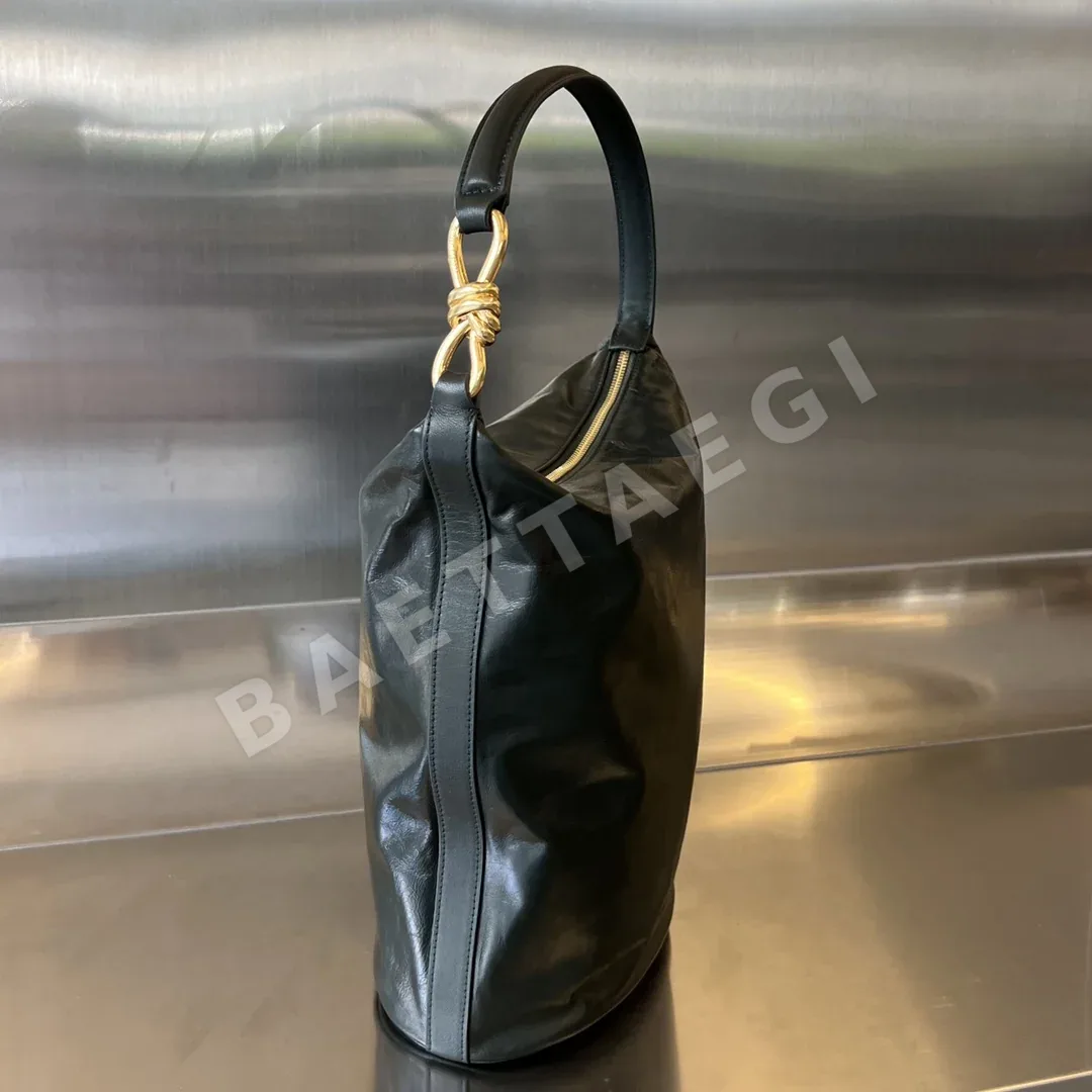 보테가베네타 인트레치아토 가죽 토트백 상세 이미지 3