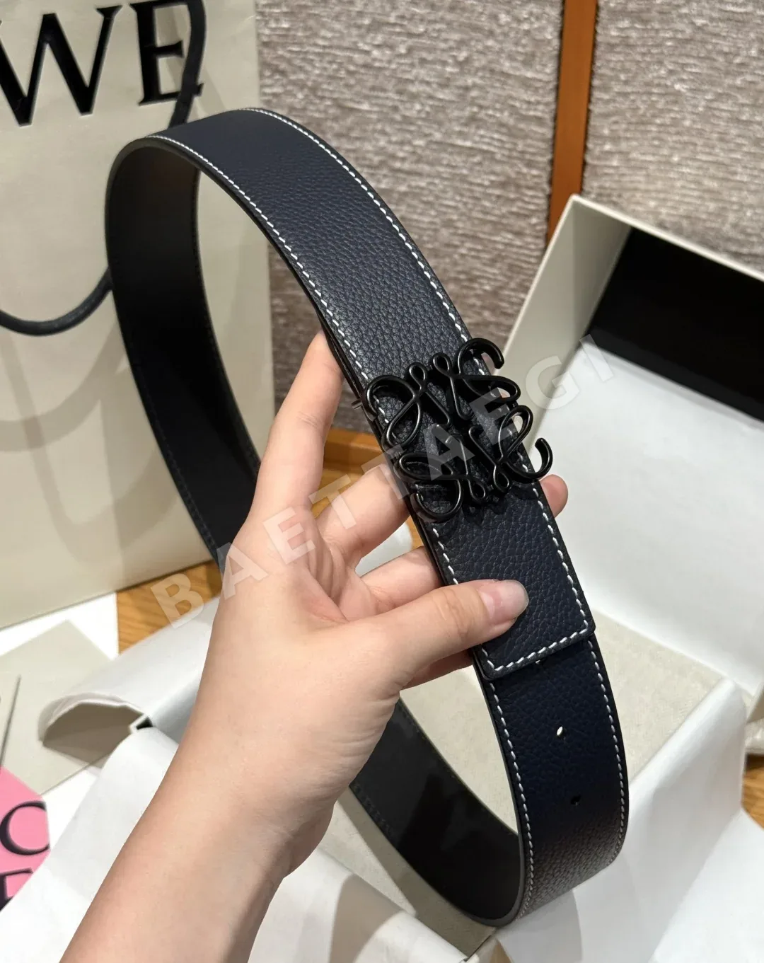 로에베 아나그램 양면 가죽 벨트 상세 이미지 4