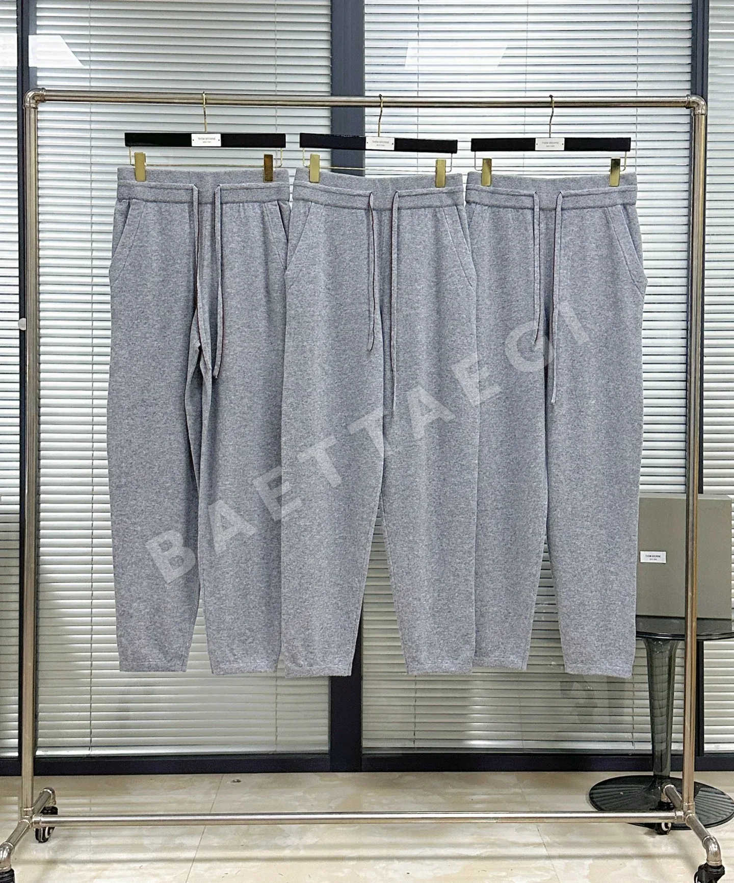 톰브라운 남성 겨울용 바지 142941