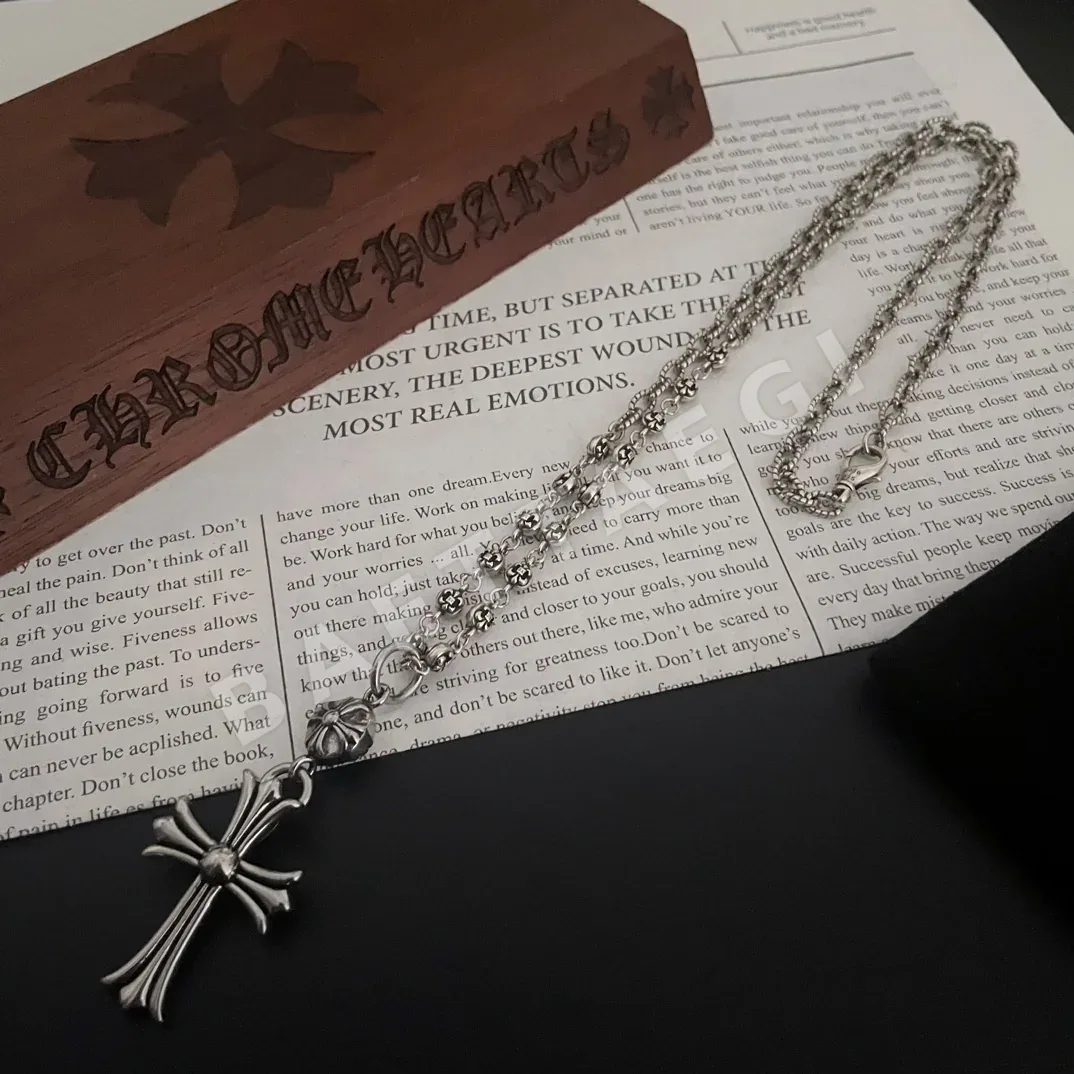 크롬하츠 클래식 레트로 트위스티드 크로스 목걸이 상세 이미지 6