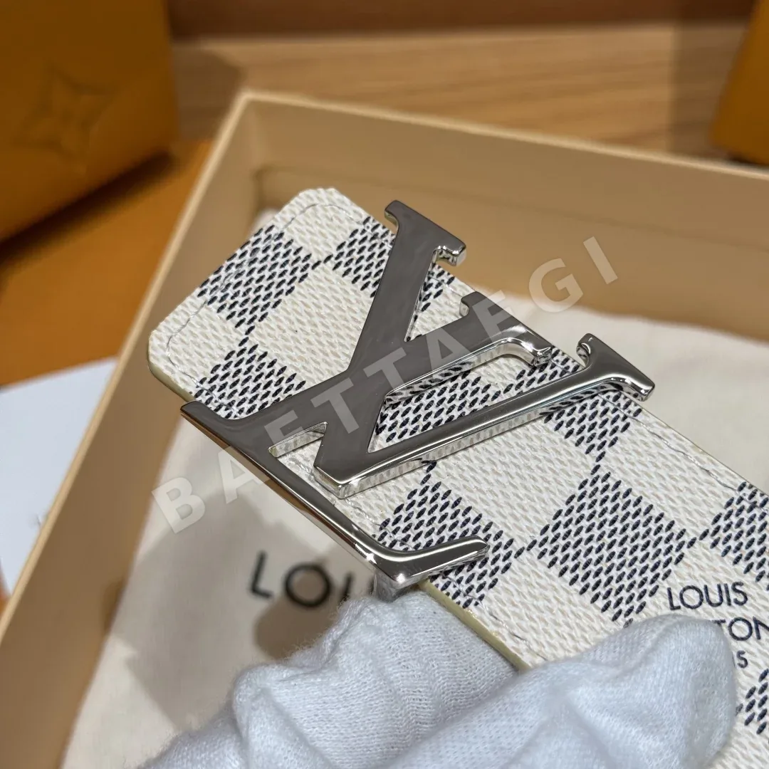 루이비통 LV 이니셜 40mm 다미에 아줄 리버시블 벨트 상세 이미지 3