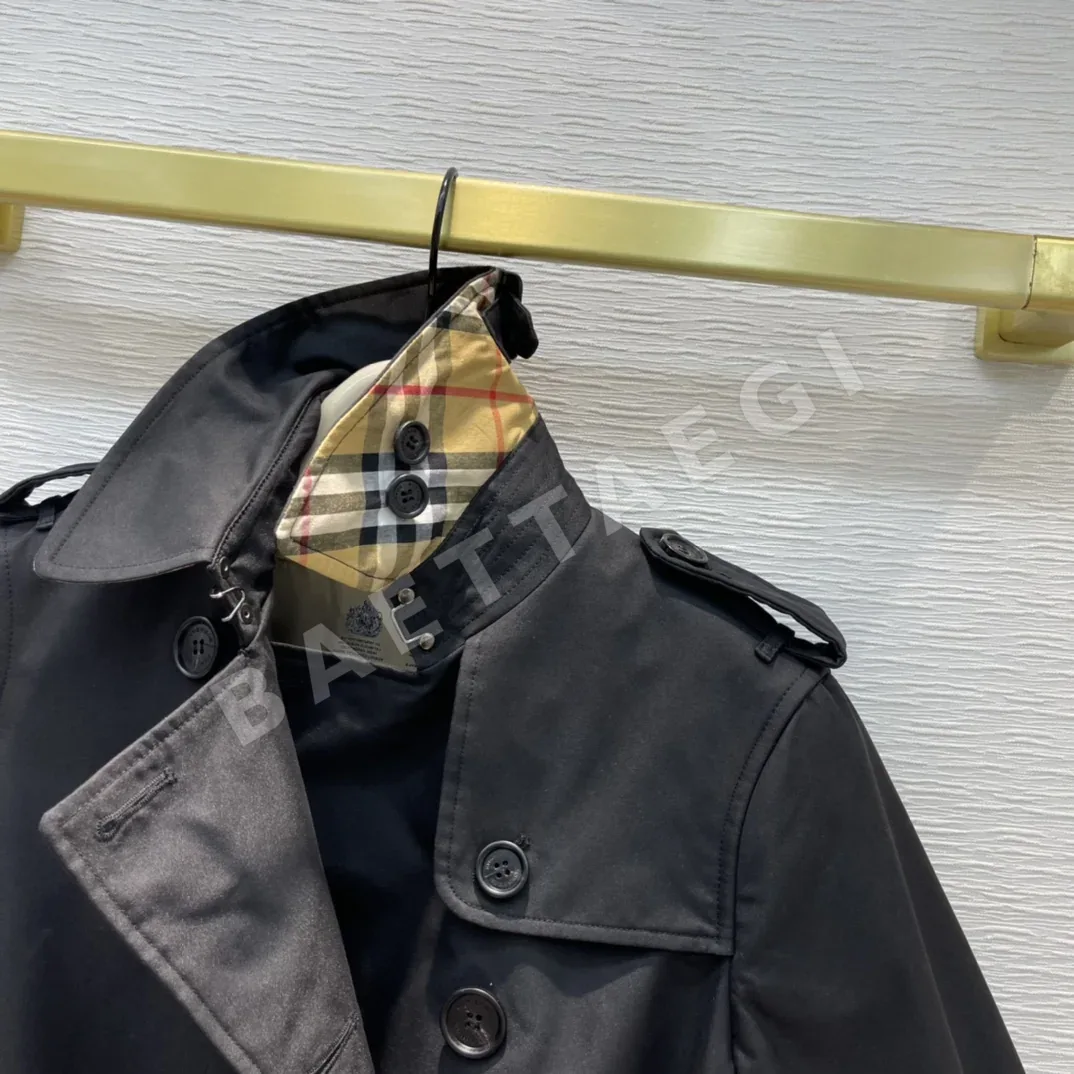 버버리 켄징턴컷 슬림핏 여성 트렌치코트 상세 이미지 3